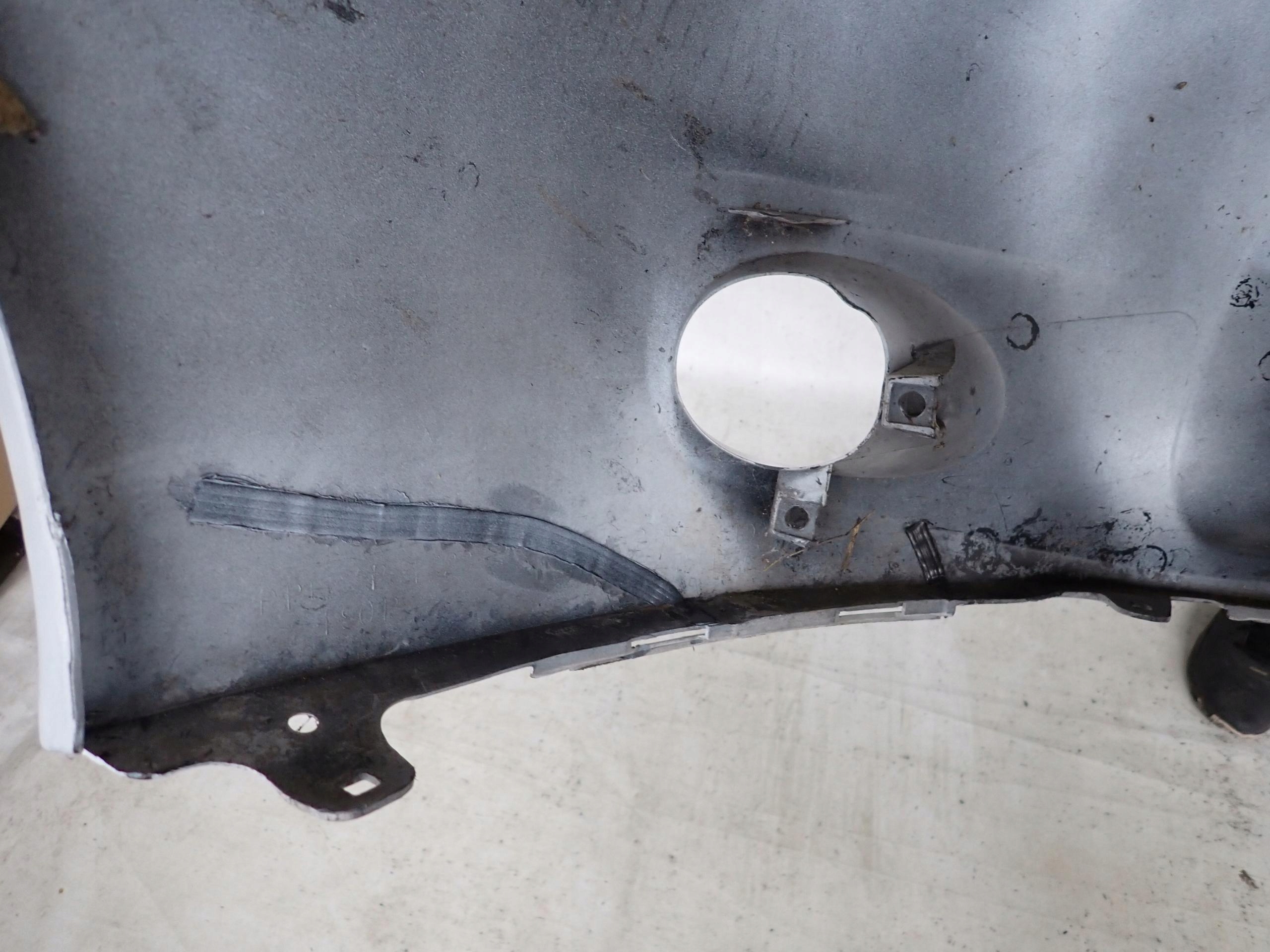 TOYOTA AURIS and LIFT 09- bumper front front