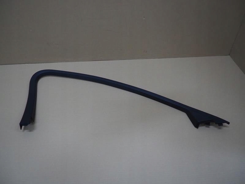 RAMKA PLASTIK DRZWI LEWY PRZÓD KIA STINGER 82911-J5000