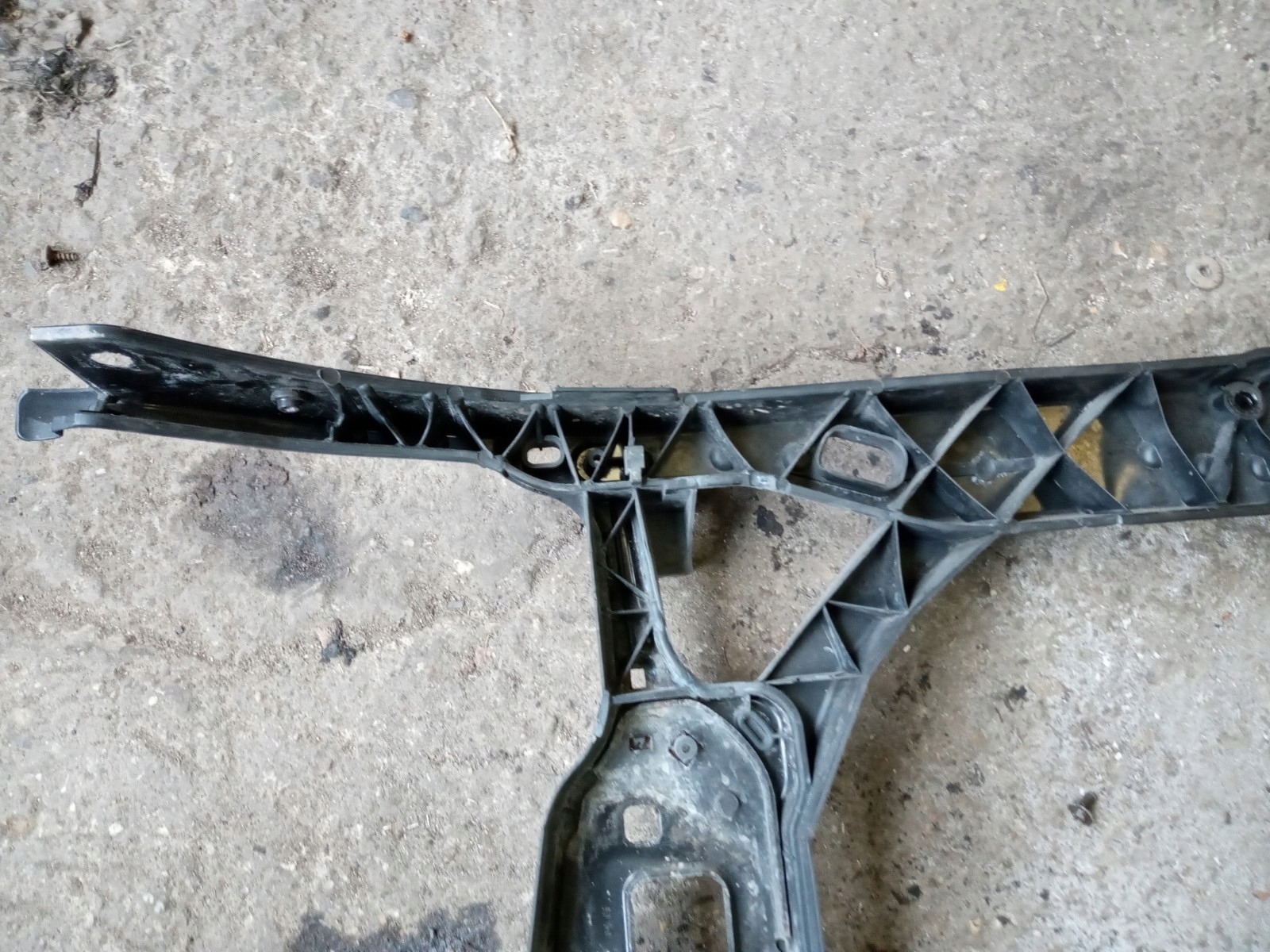 AUDI A5 A4 B8 support panel for radiators pillar frame front