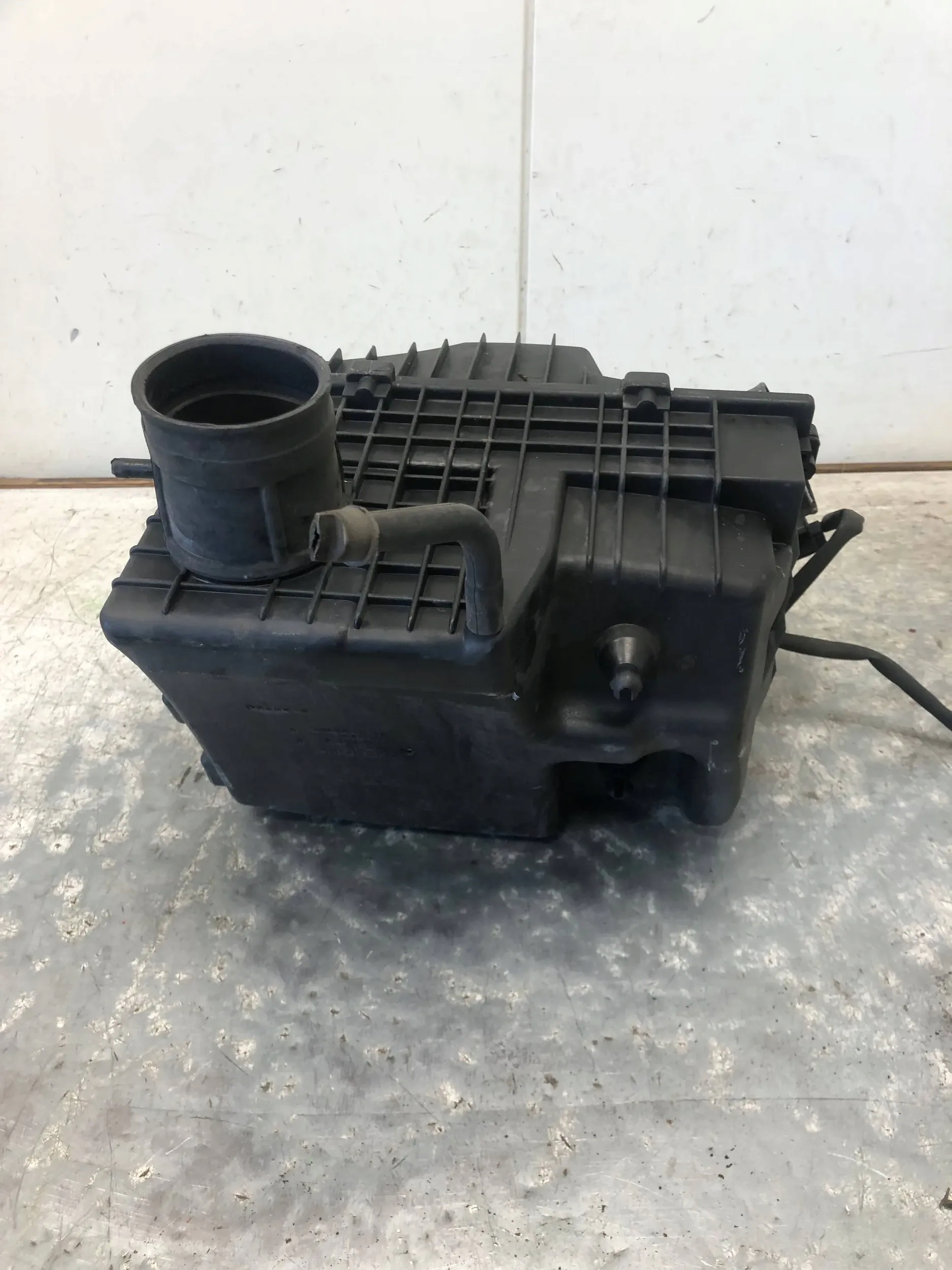 Gehäuse filter luft RENAULT MASTER III 8200751534