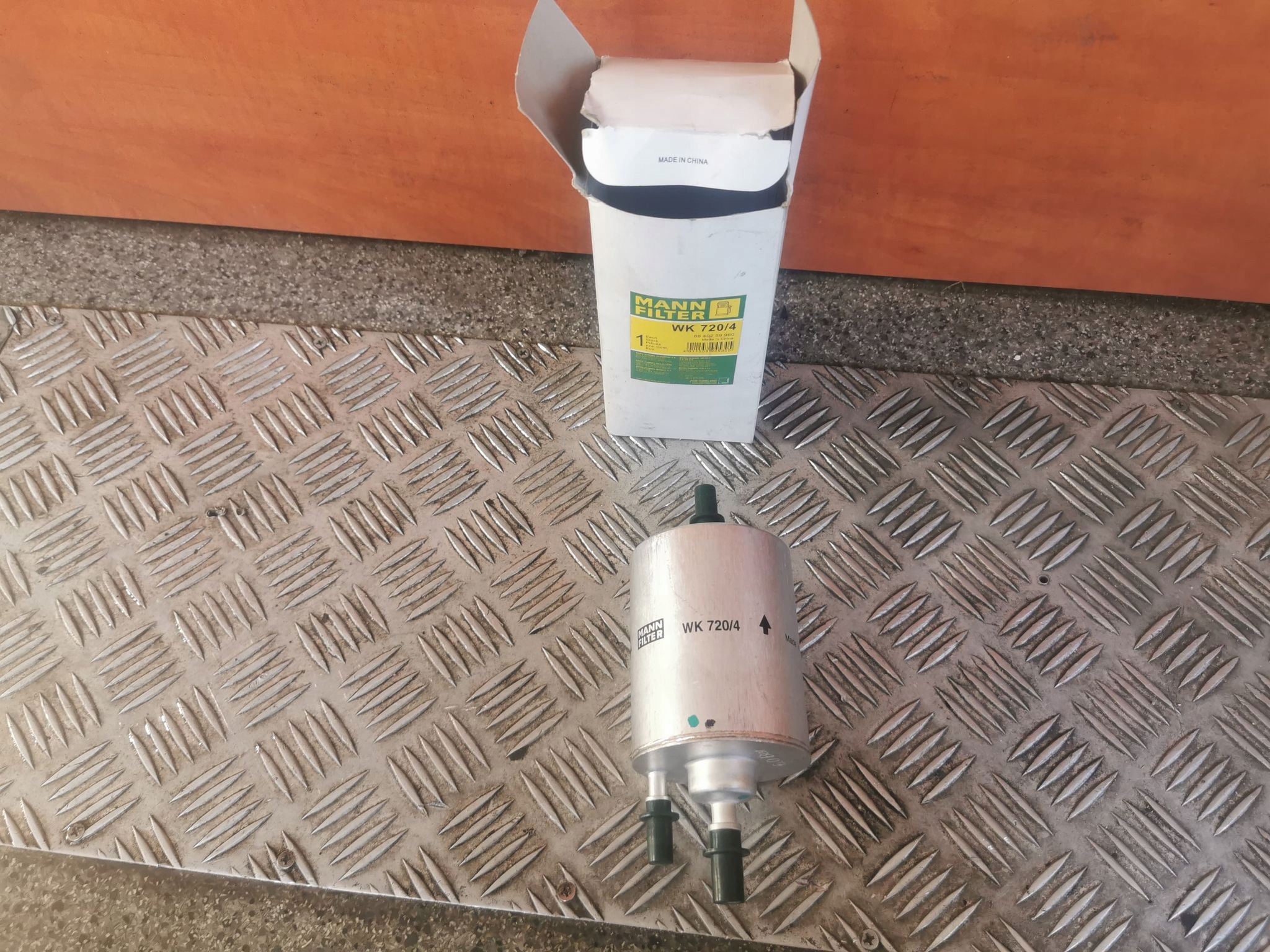 MANN FILTER FILTR PALIWA VW A4/A6 2,0-4,2 WK 720/4