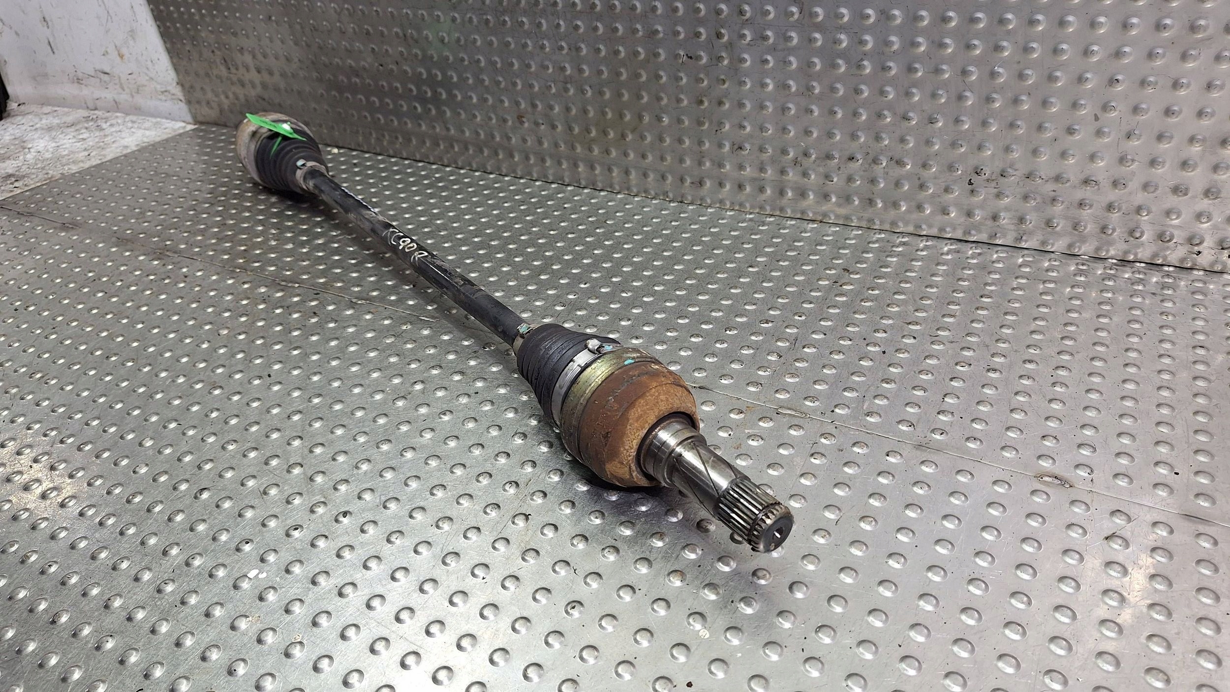 semi-axis right rear part P30651528 VOLVO XC90 and 2.4 D5