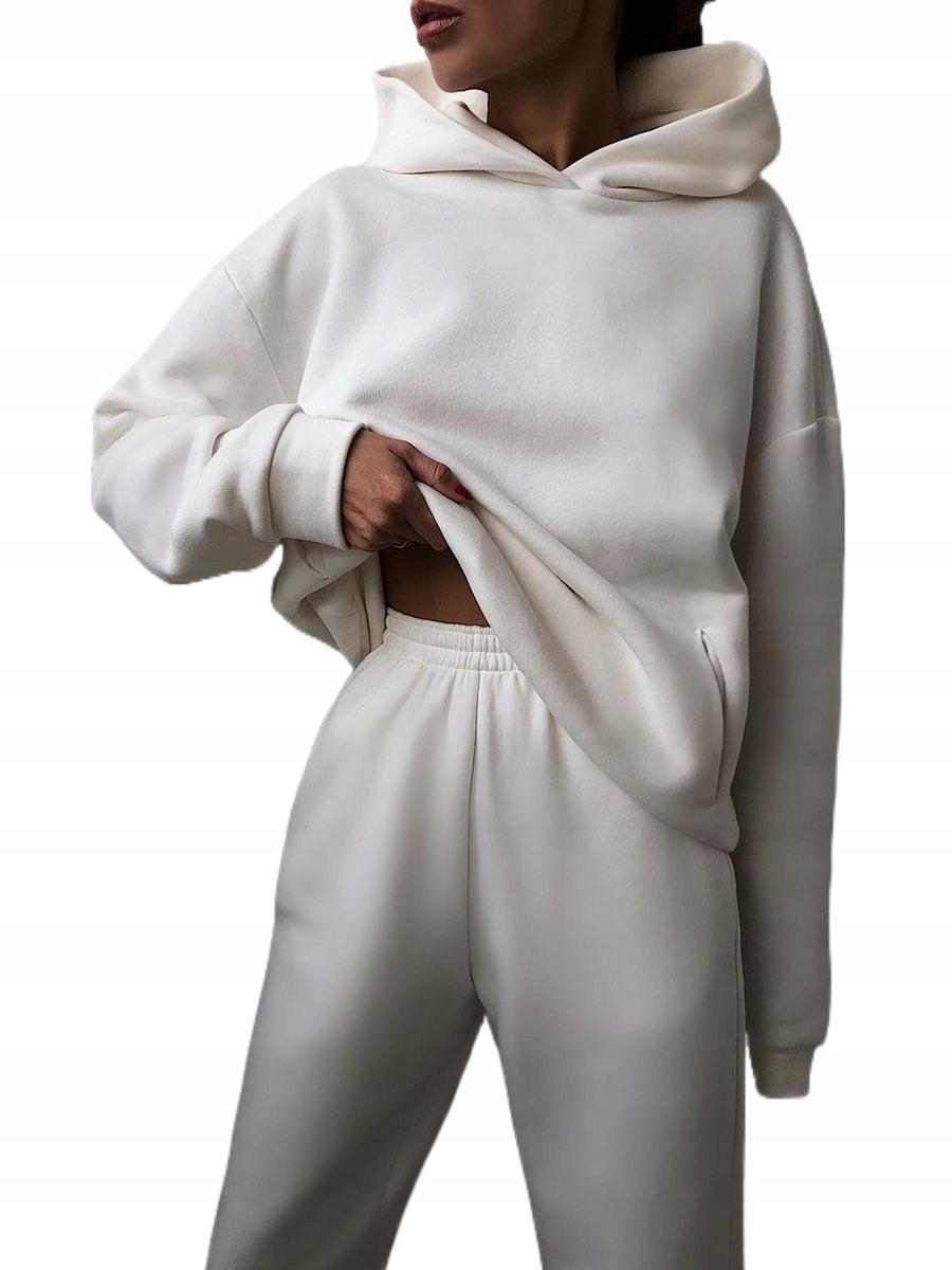 MODNY KOMPLET DRESOWY DAMSKI KOMPLET DRESOWY Materiał dominujący poliester