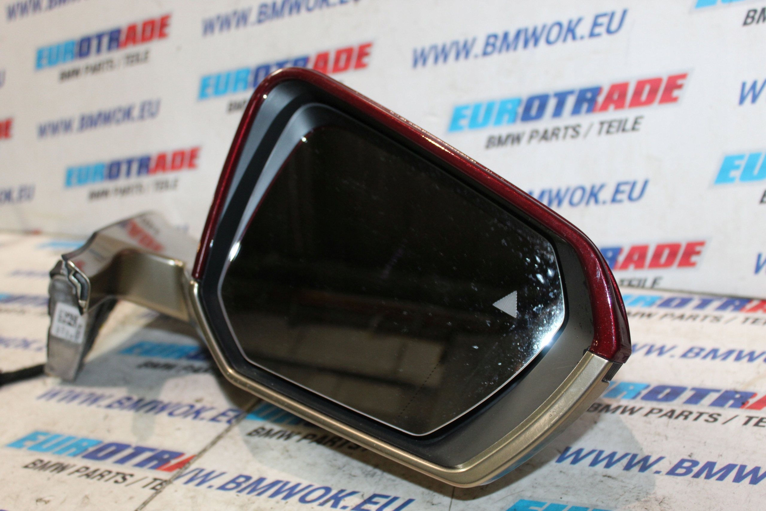BMW iX i20 LUSTERKO PRAWE AVENTURINROT III 5A31374