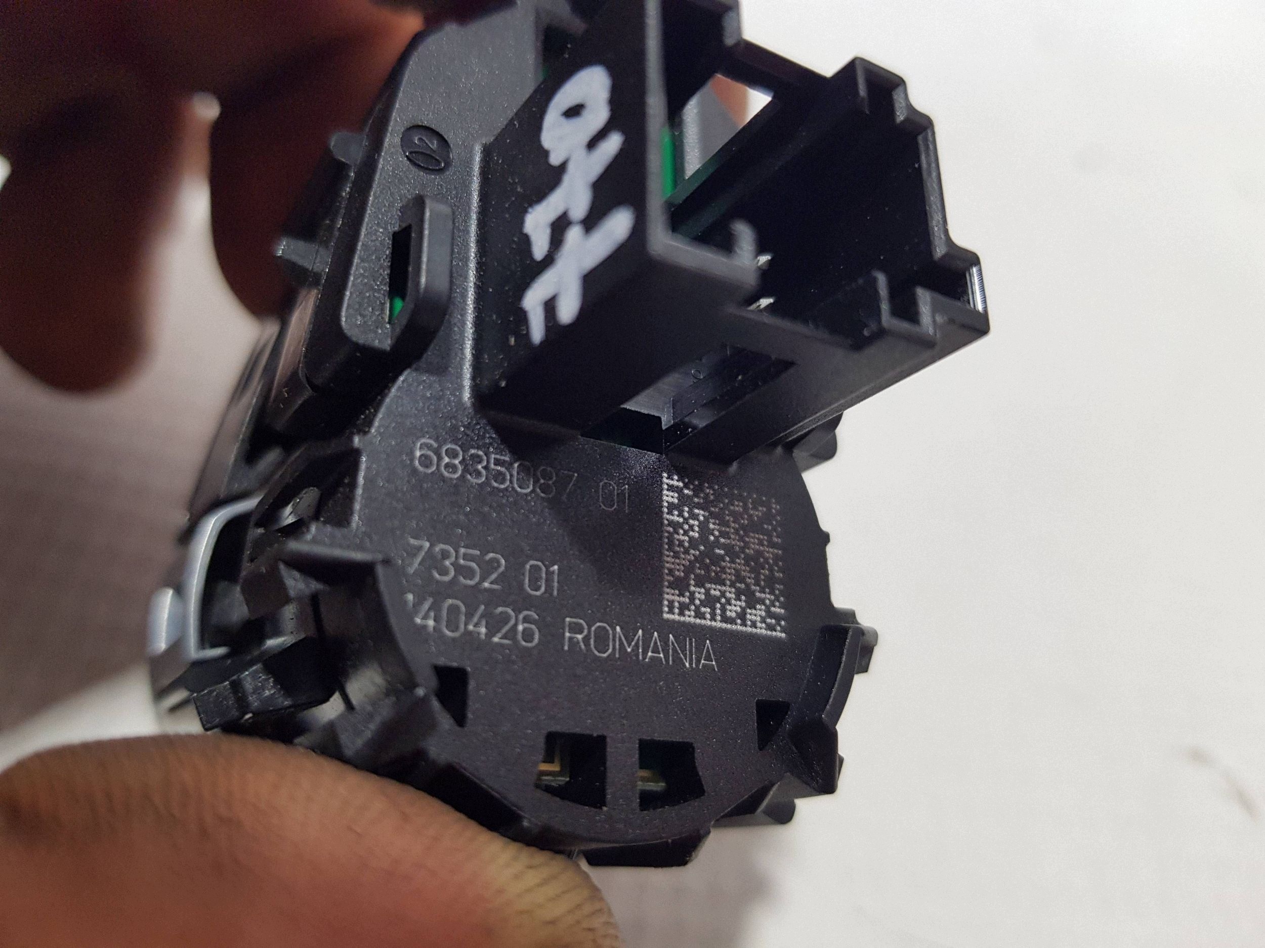 button Start-Stop BMW 5 G30 G31 G38 6835087