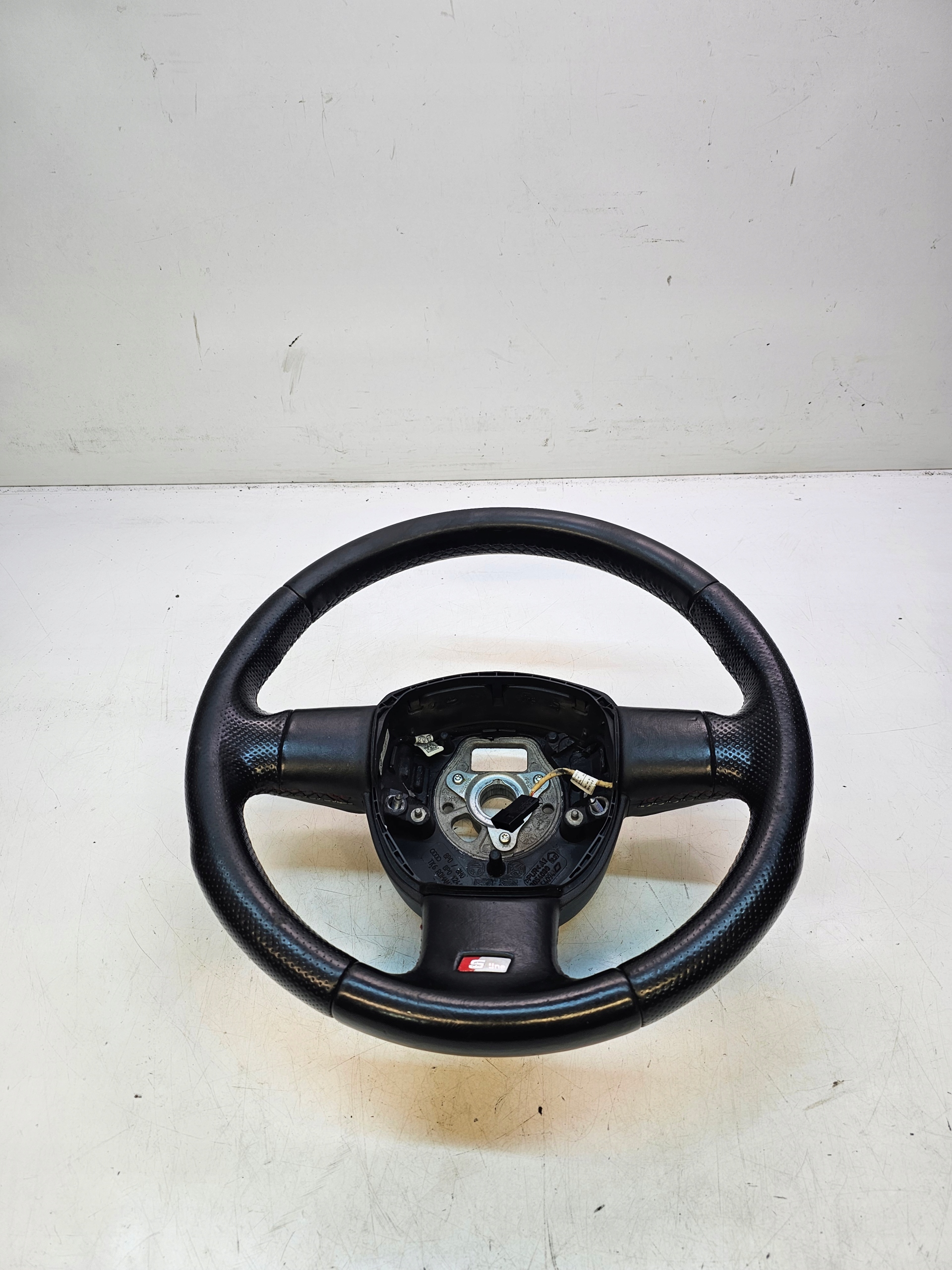 lenkrad Leder AUDI A3 A4 A6 8P0419091ED URS *6*