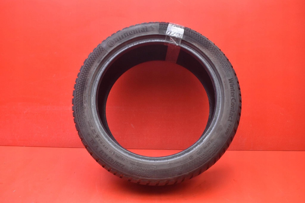 tyre tyres 2 pcs CONTINENTAL winter 225/45/17 24R