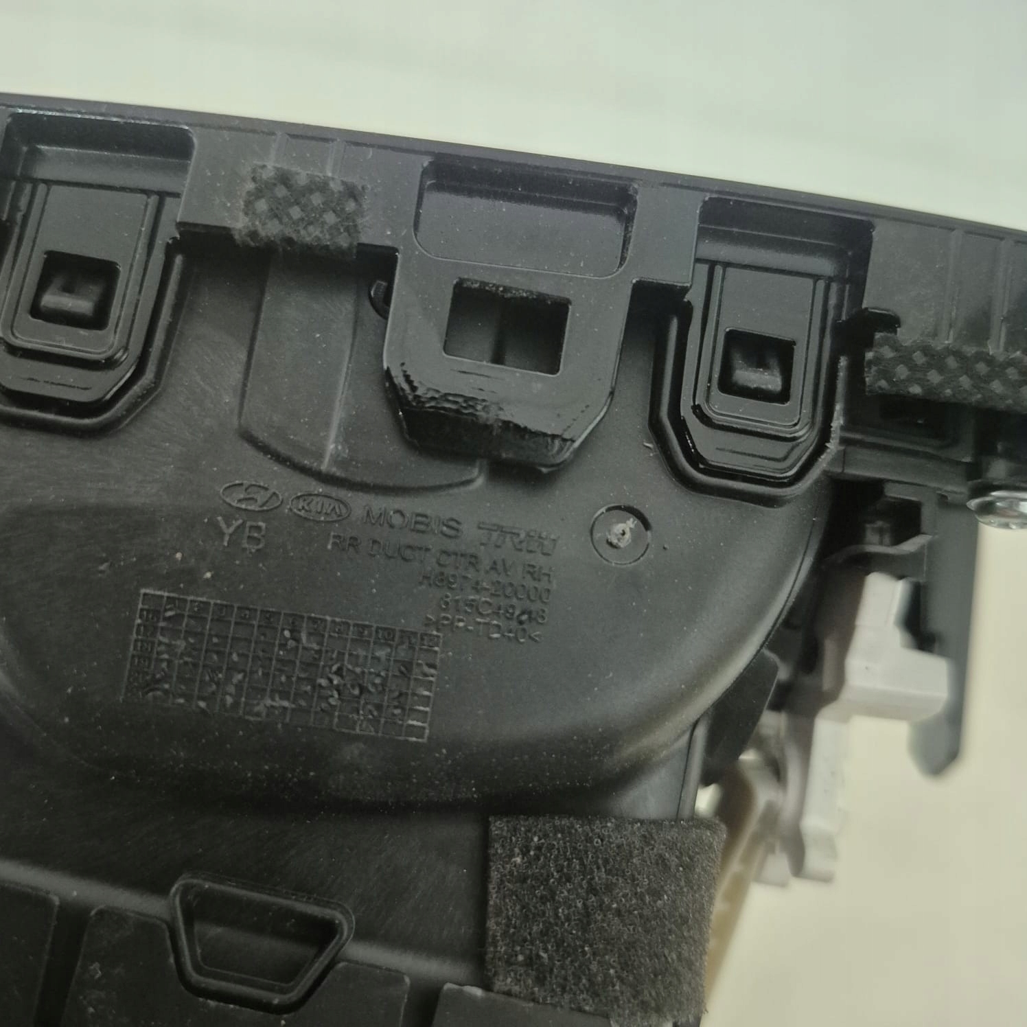 KIA RIO IV -> frame moulding grid air conditioning devices consoles H8974-20000
