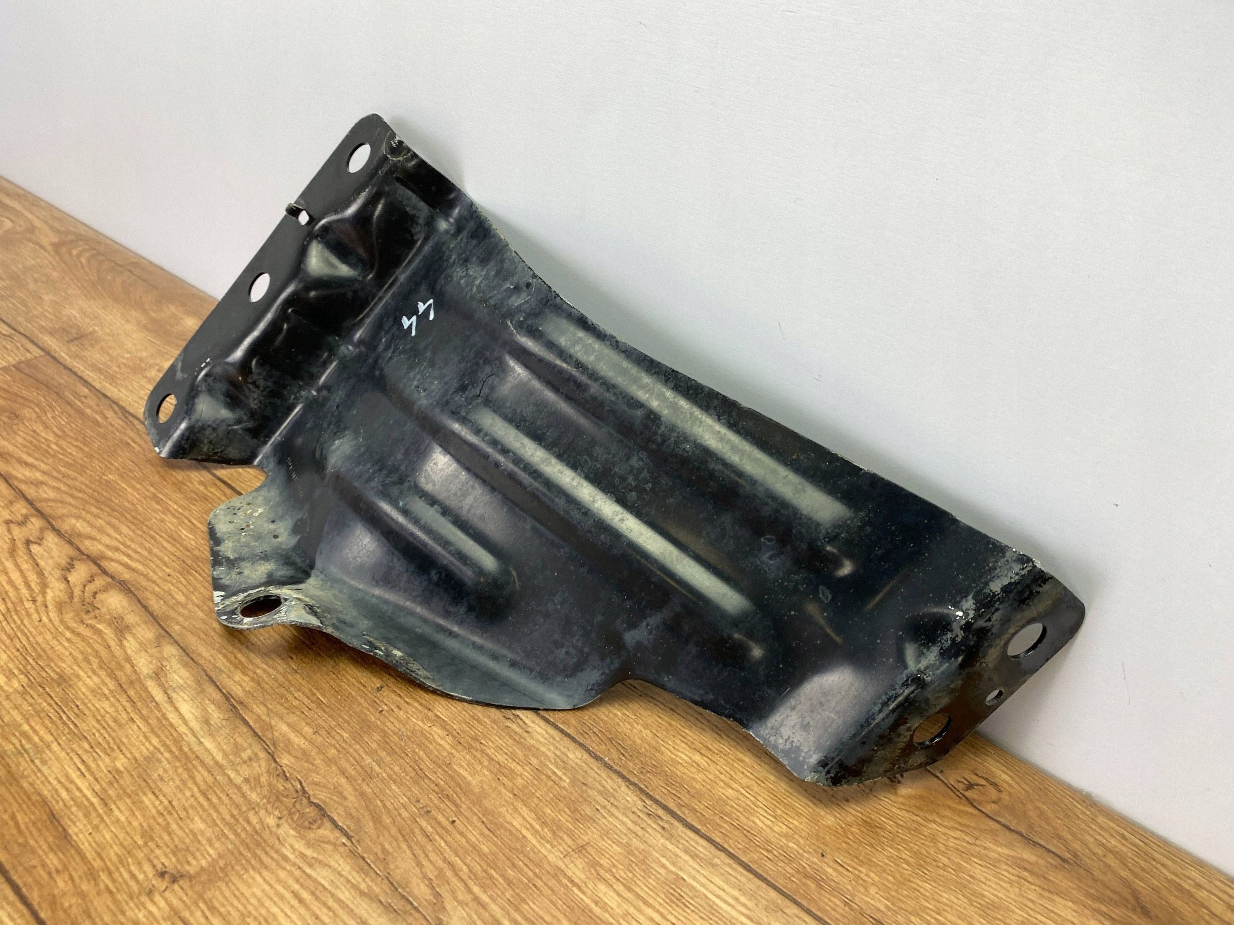 Support plaque Support cwiartki Ford Mustang VI 2015+