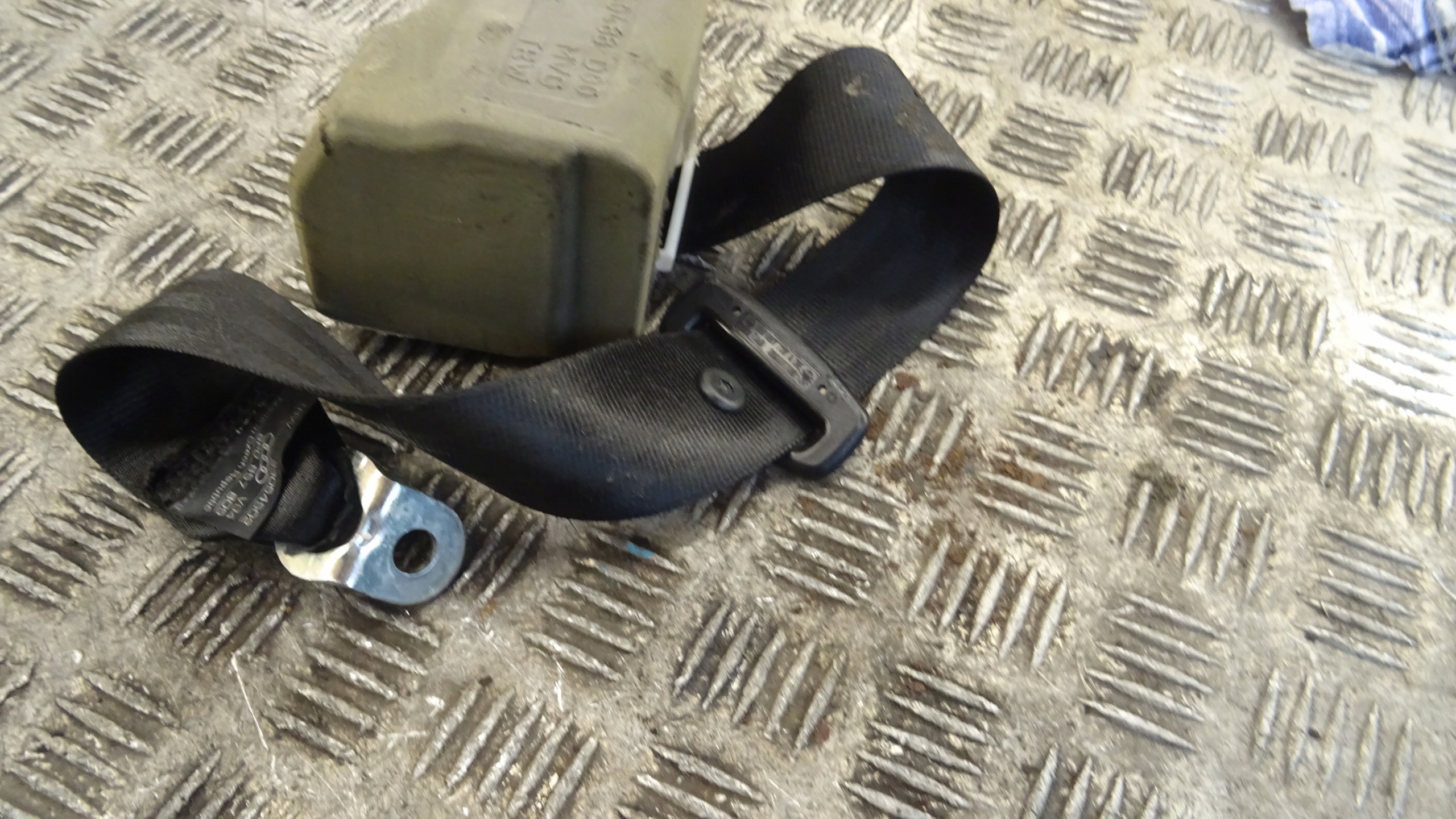 Gurten Sicherheits Audi OE 8P0857805