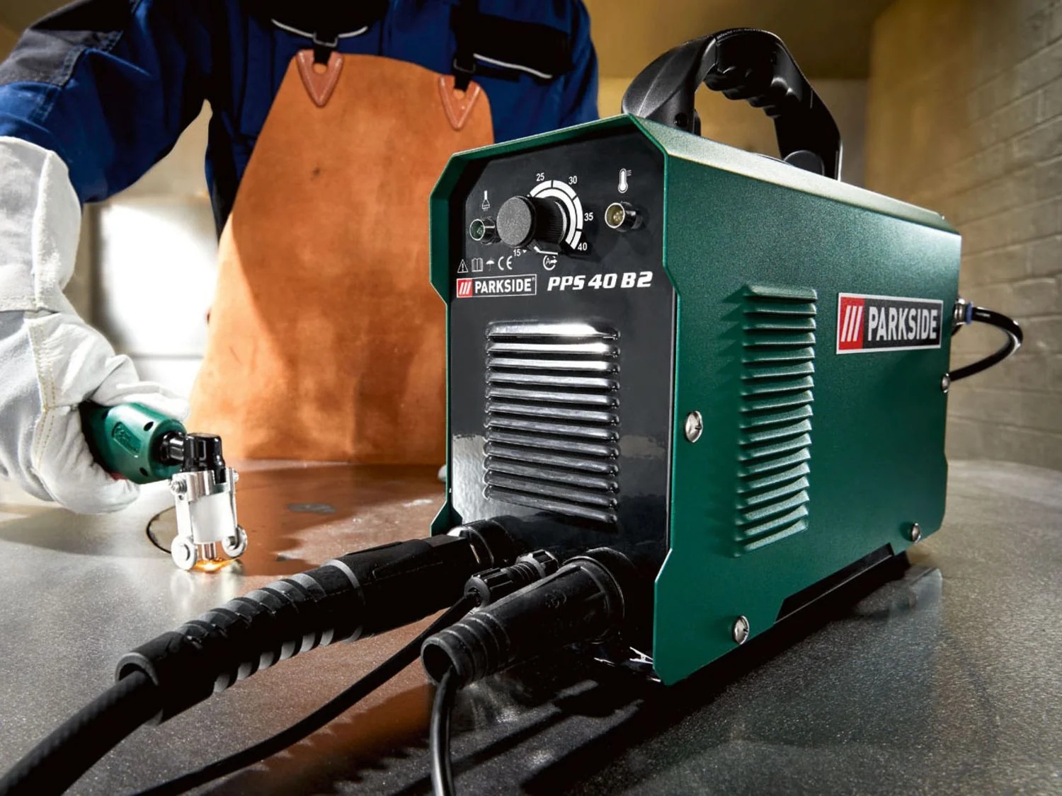 Przecinarka plazmowa Parkside PPS 40 B2 Waga produktu z opakowaniem jednostkowym 4 kg