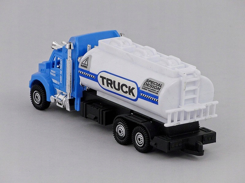 auto tir z napędem w kloszu 19cm — 7