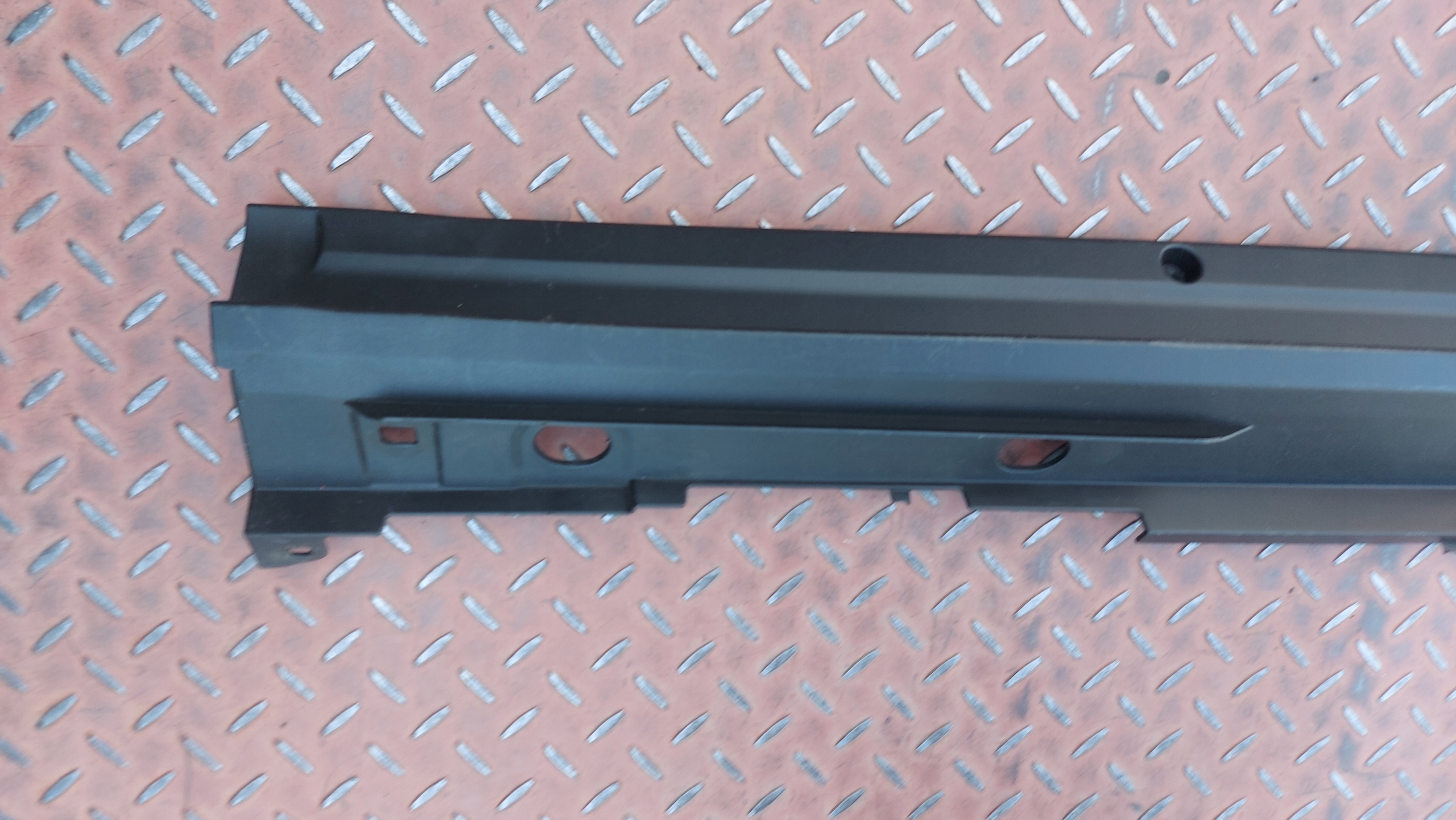 threshold moulding cap threshold right right TOYOTA YARIS CROSS 21