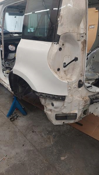 ШКОДА YETI РЕСТАЙЛІНГ 12- ЧЕТВЕРТИНА ЗАД. ЗАДНЯ ЛІВА