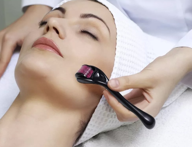 ROLLER MASAŻER DO MEZOTERAPII NA POROST WŁOSÓW 1mm Zasilanie brak