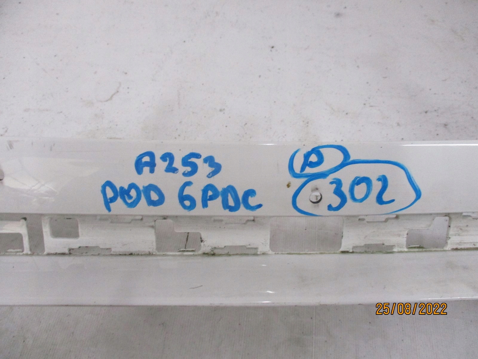 bumper MERCEDES 166 GLE AMG A1668859925 6 PDC
