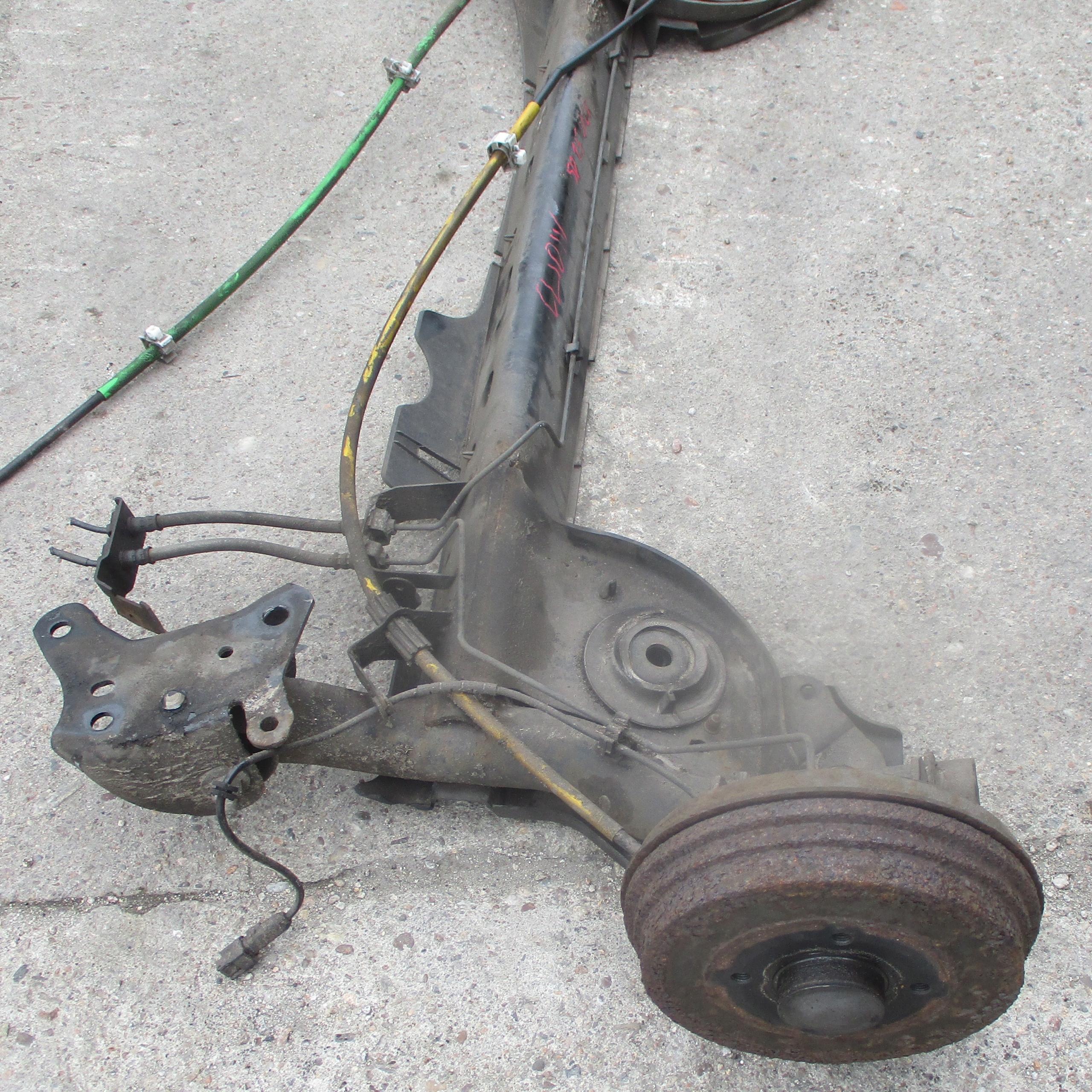 RENAULT CLIO IV BELKA ZAWIESZENIE TYŁ Producent części Renault OE