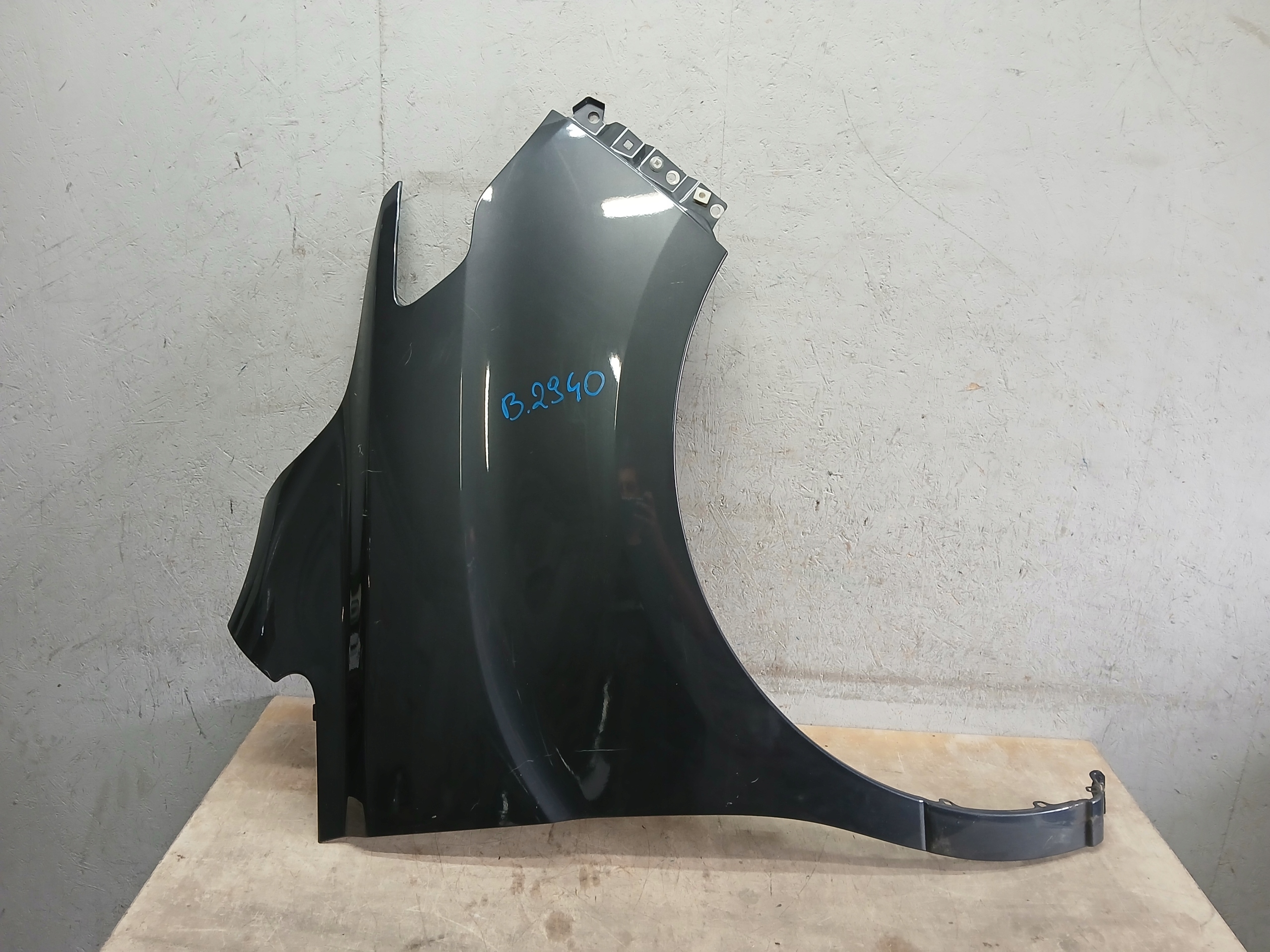 Kotflügel vorne rechts oder links HYUNDAI H1 II 2 LIFT 17