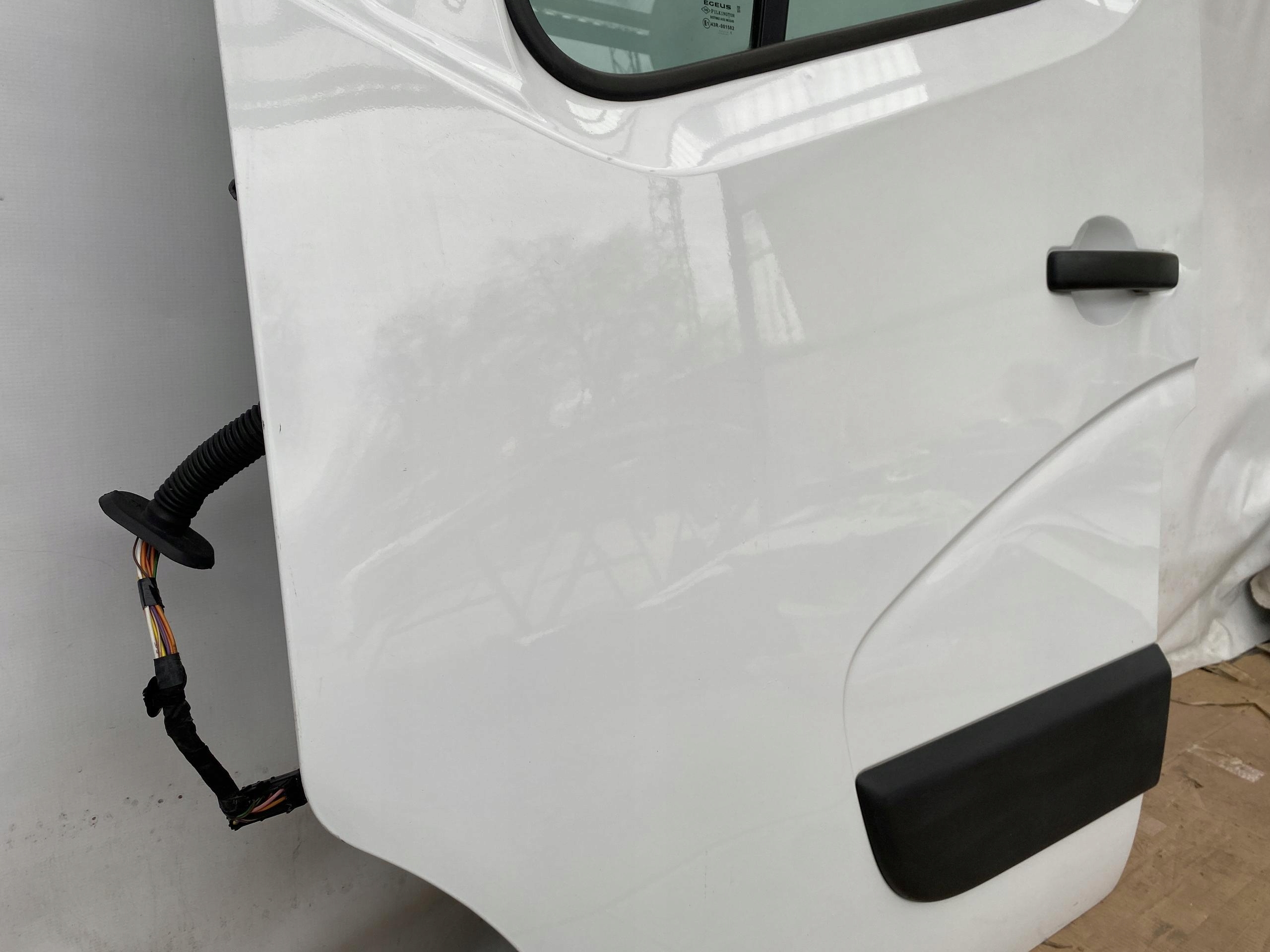 MASTER 3 MOVANO B NV400 10- door left front front BIALE DO ZALOZENIA