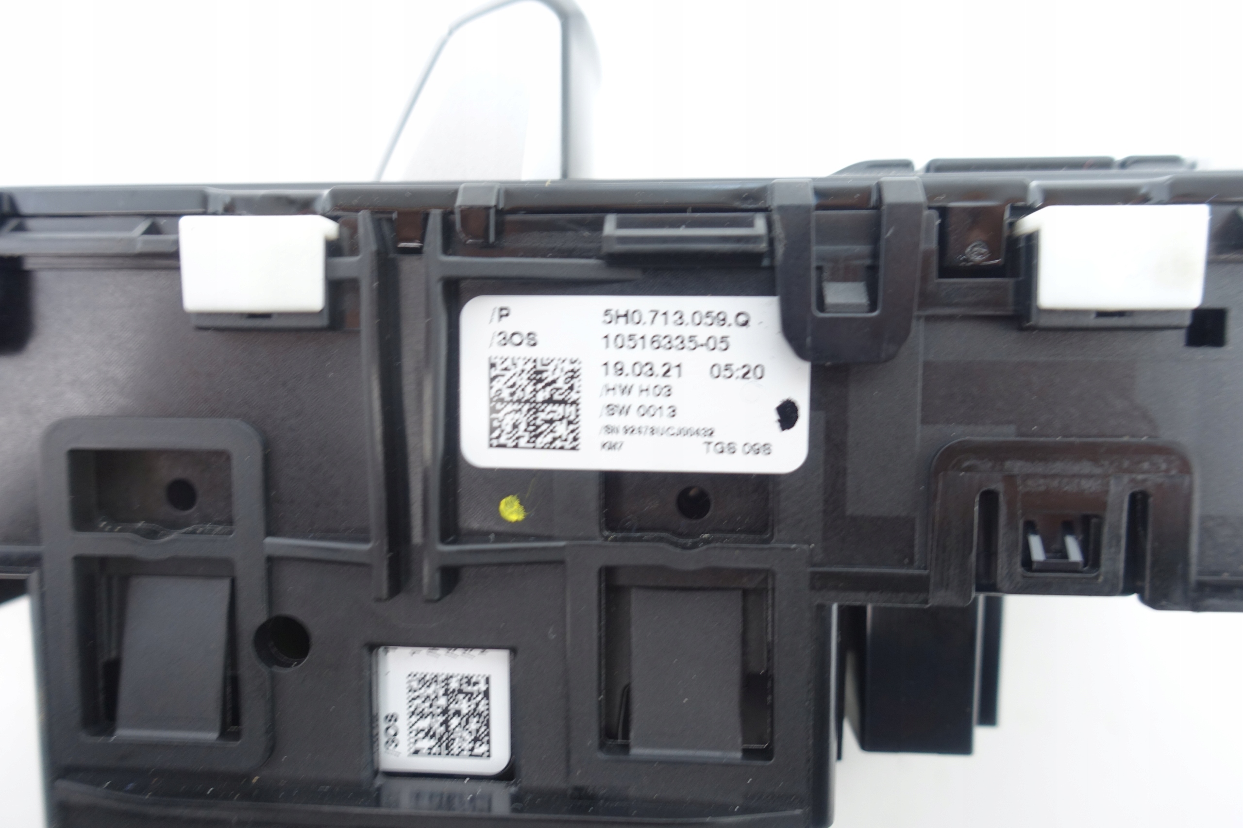 VW GOLF VIII 2019- switch changes of the gear START/STOP 5H0713059Q