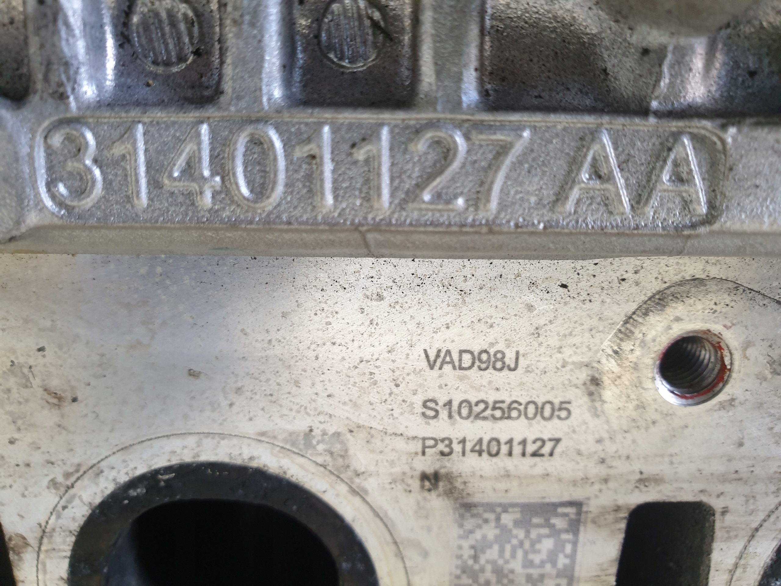 Volvo V40 II 1.5 T2 GŁOWICA CYLINDRÓW 31401127AA B4154T2 Numer katalogowy części 31401127AA