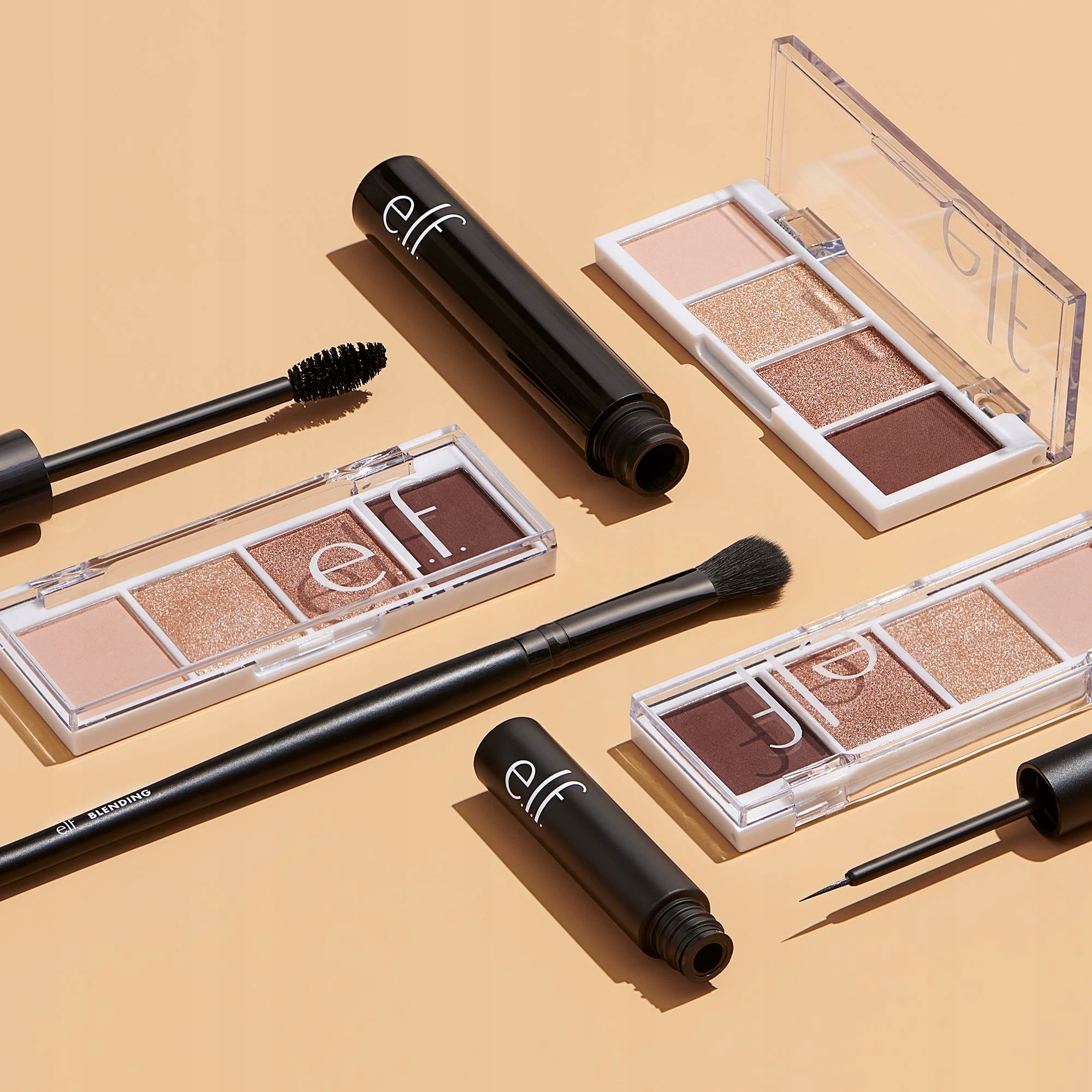 E.L.F. Precyzyjny Eyeliner W Płynie Czarny 3,5 ml — miniatura 4
