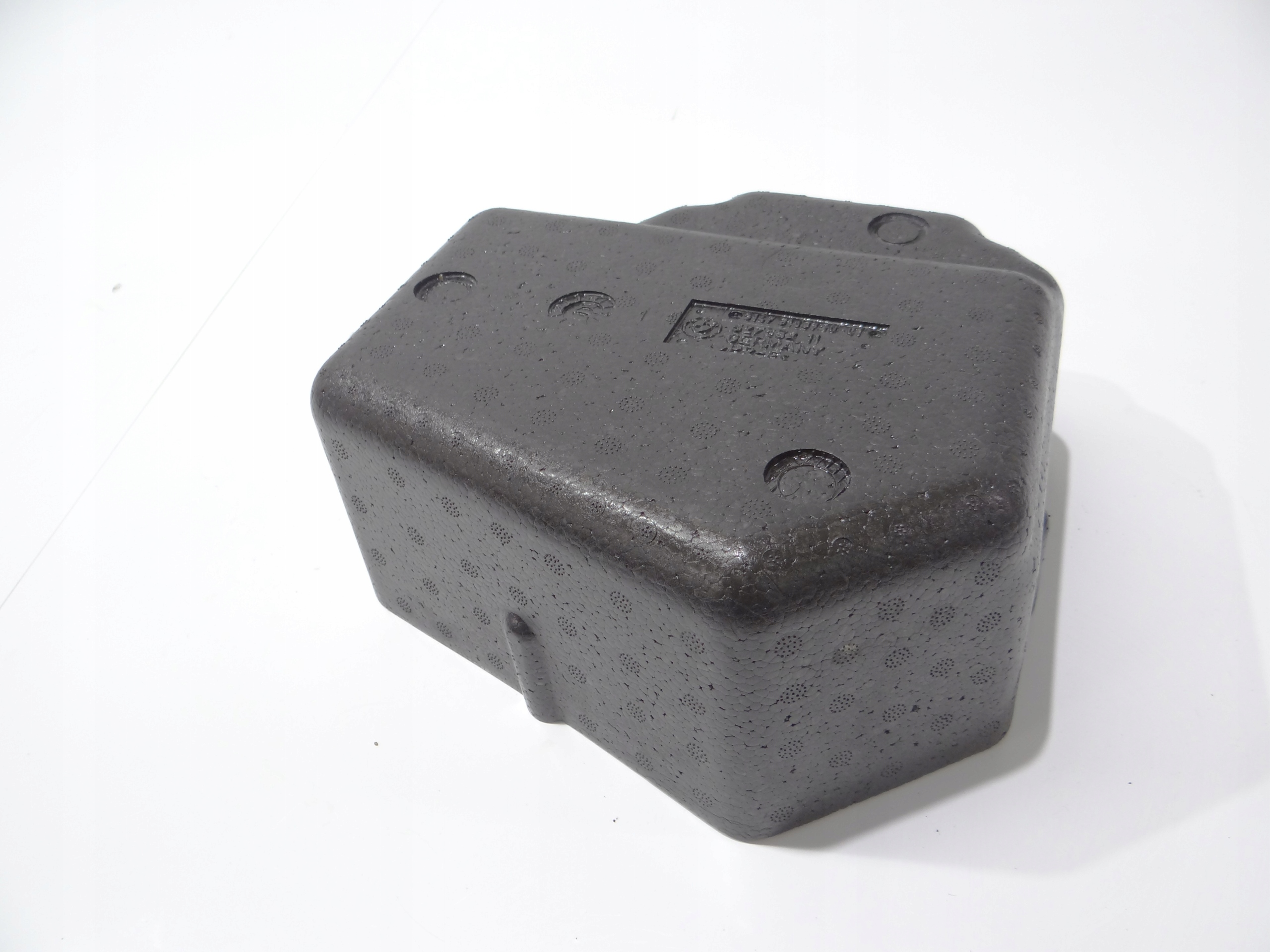 passenger compartment polystirene boot BMW E93 OE 9130750