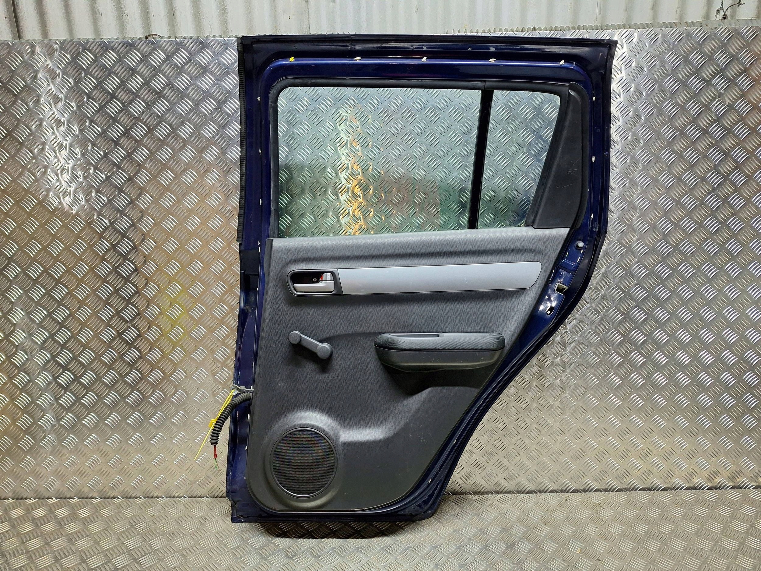 door right rear part rear. SUZUKI SWIFT MK6 04-10 complete