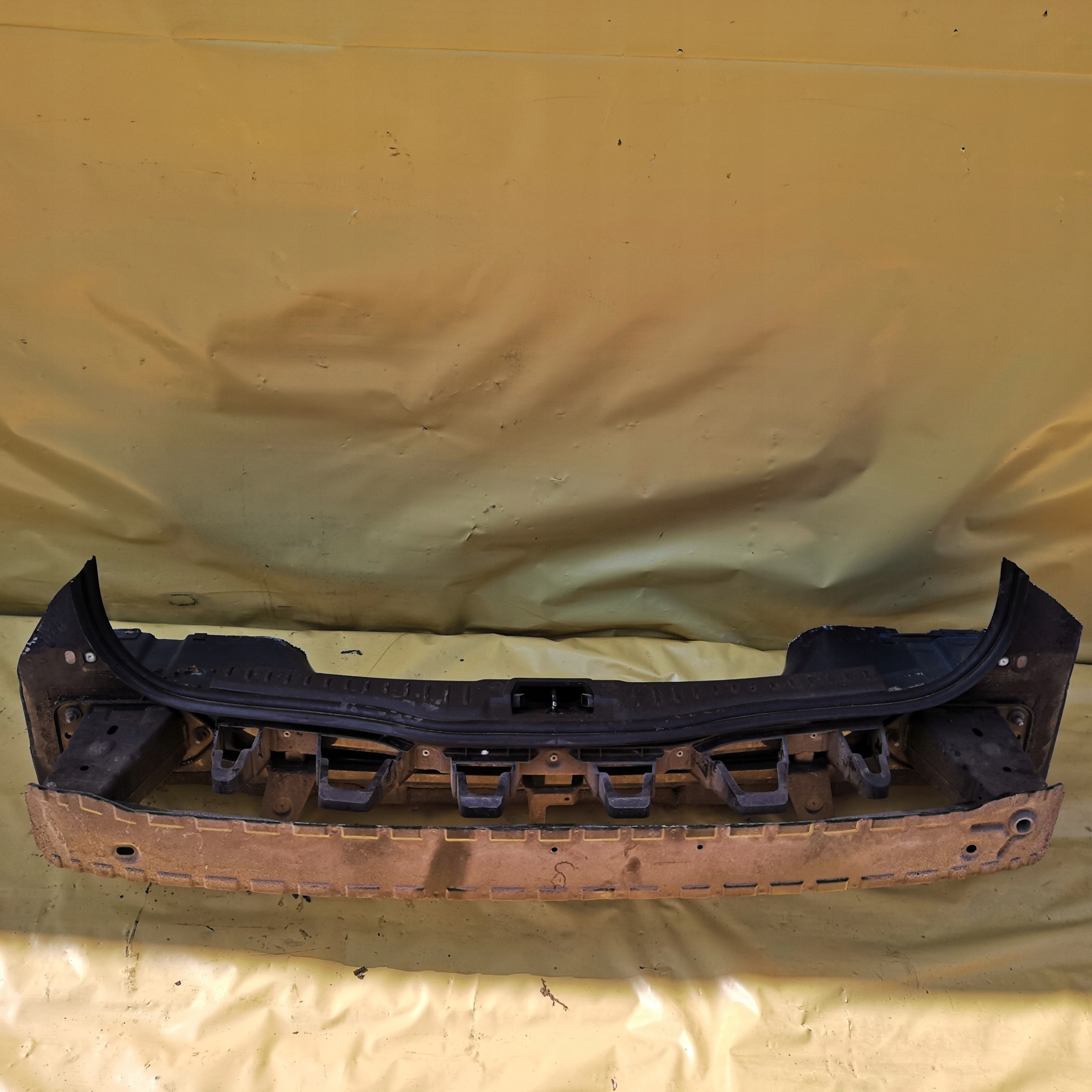 FORD FOCUS MK3 LIFT PAS TYLNY ŚCIANKA TYLNA KOMBI