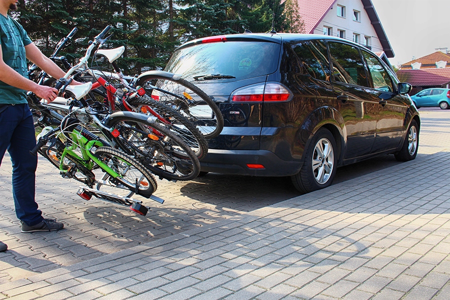 ZAMYKANY BAGAŻNIK ROWEROWY NA HAK 4 ROWERY TYTAN 13 PIN UCHYLANY 75KG 2024 Długość 97 cm