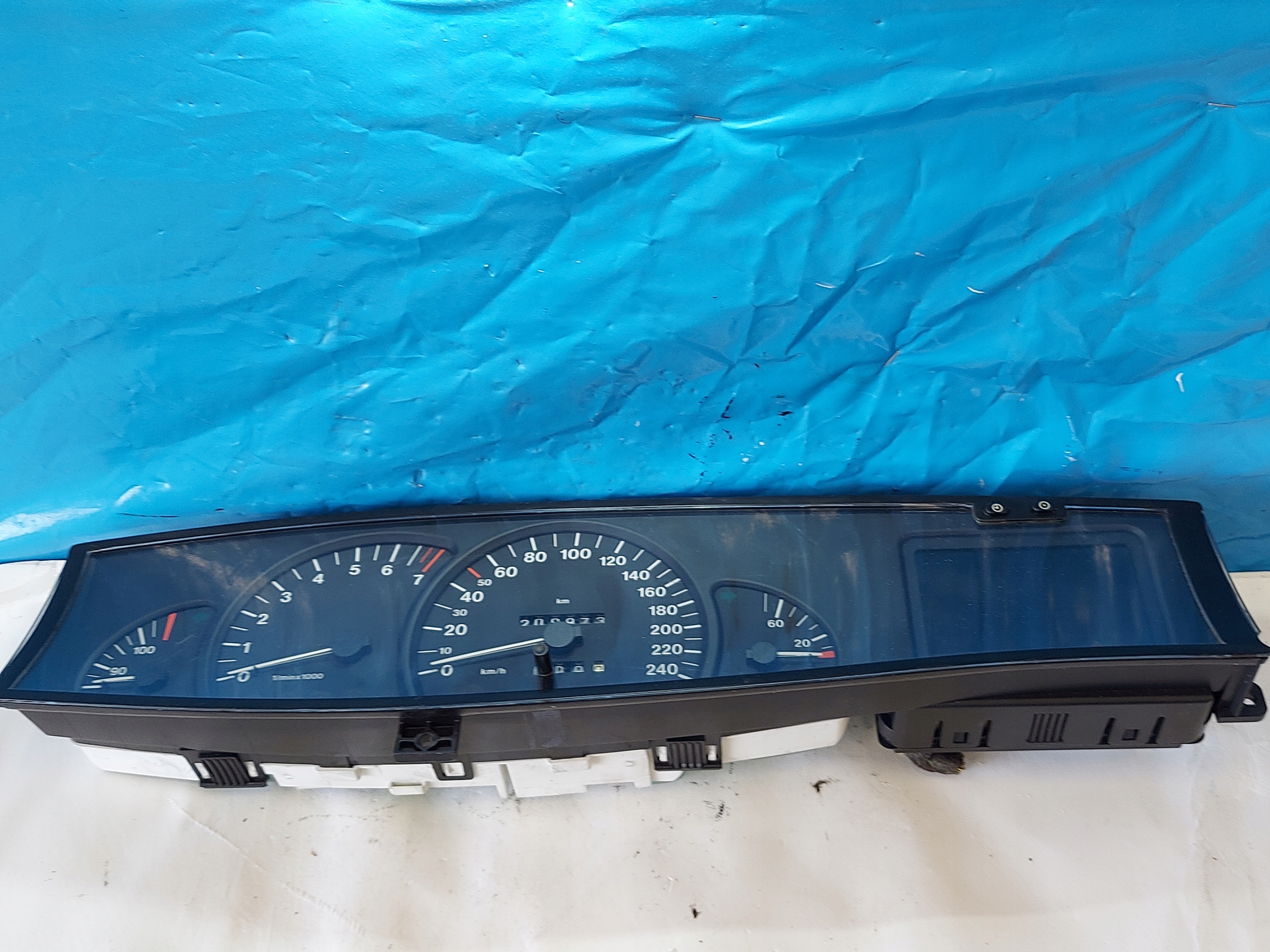 dials clock OPEL OMEGA 2.0 B 90493818