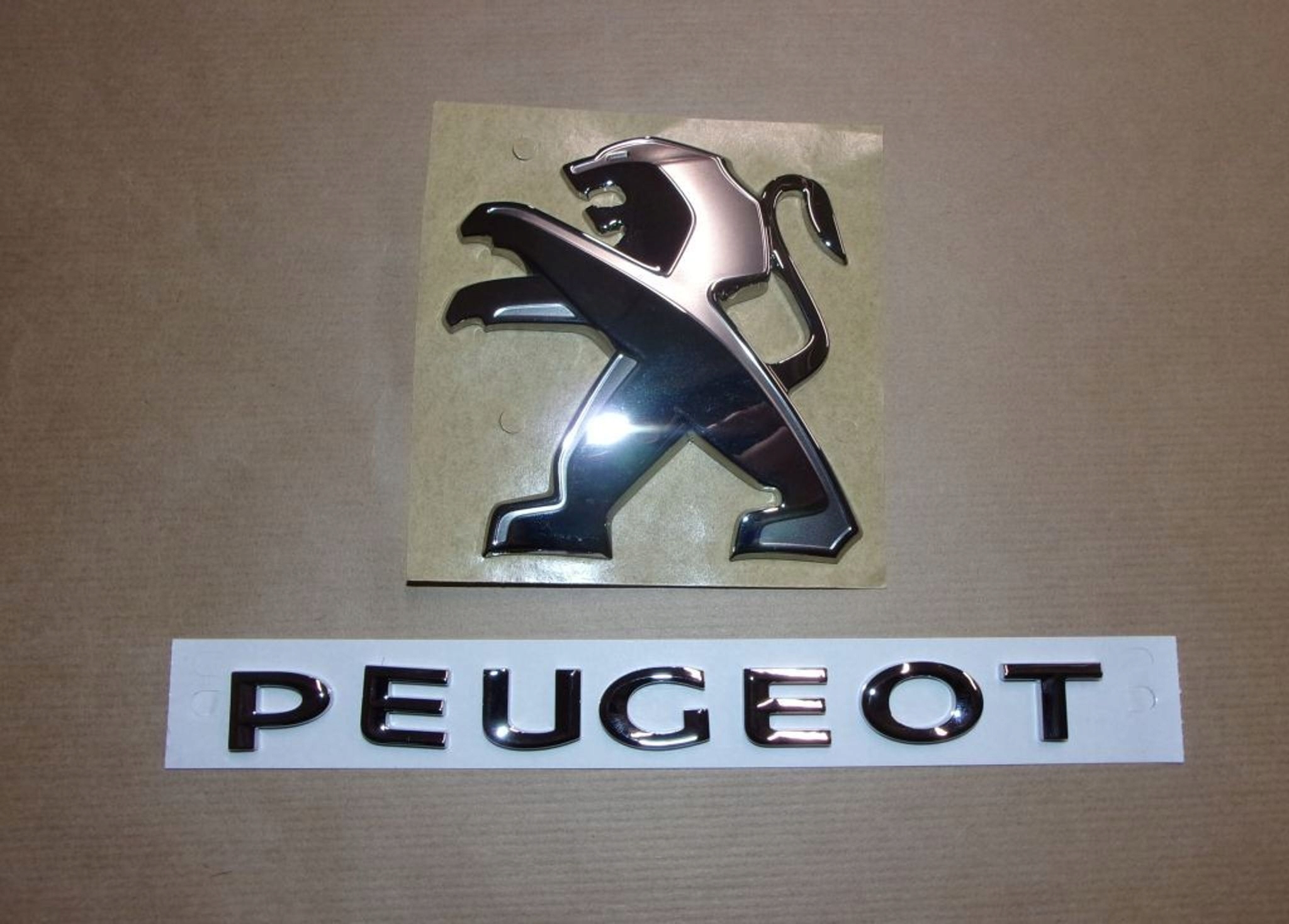 EMBLEMAT P PARTNER II Marka Inna