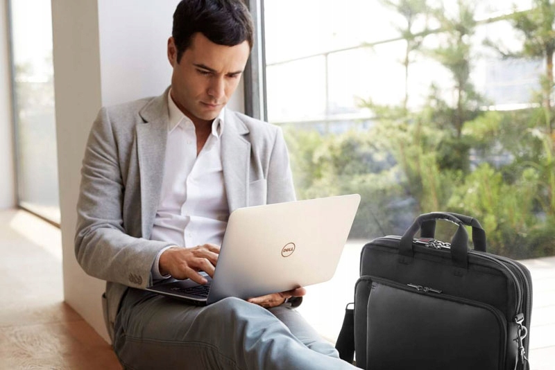 TORBA NA LAPTOPA DELL ESSENTIAL BRIEFCASE (ES1520C) 15 CALI 15.6&quot; Wielkość matrycy 15.6"