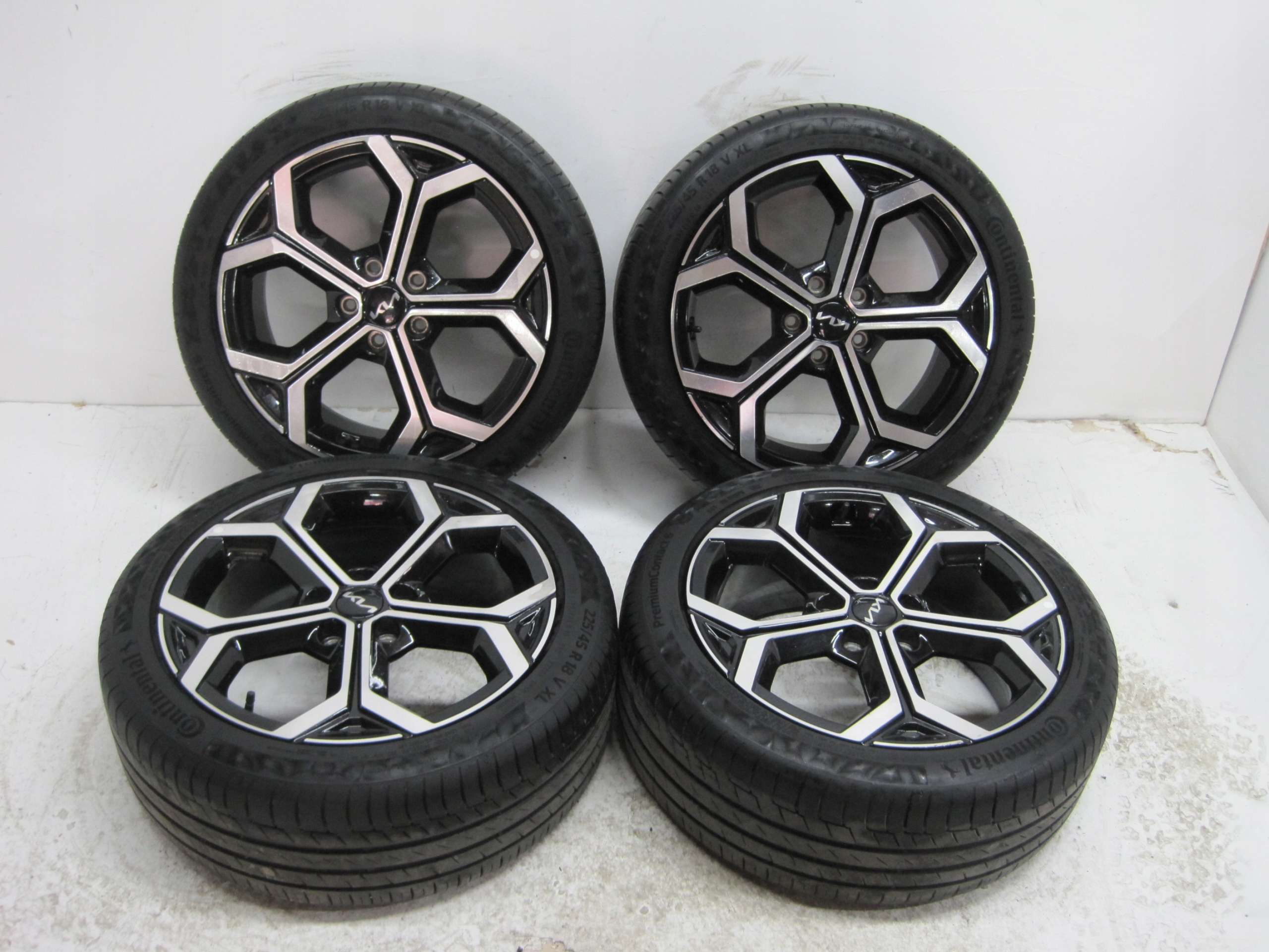 wheels discs tyres Kia NIRO R18 5 MM