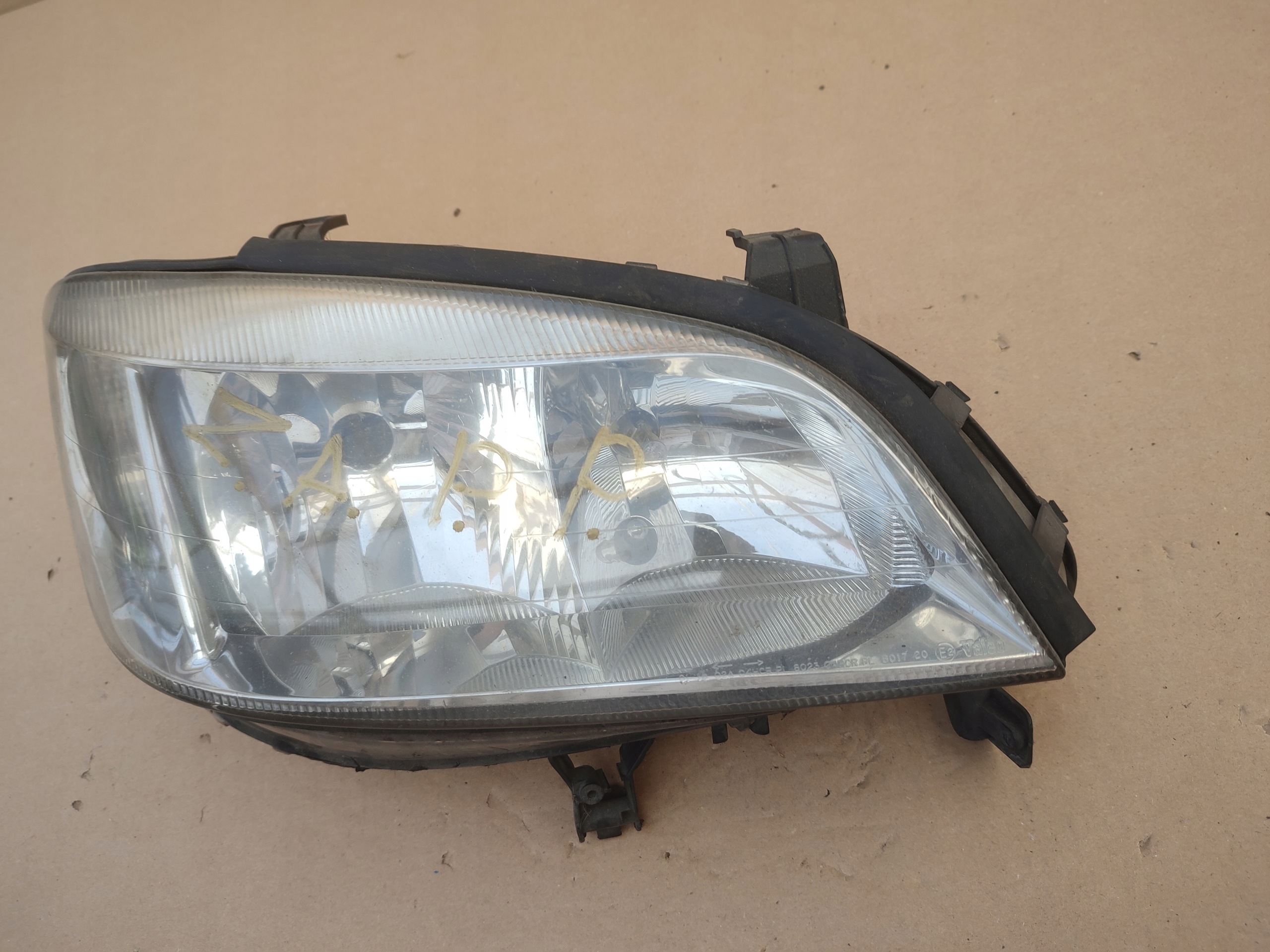 light right front right front OPEL ZAFIRA A 89100055