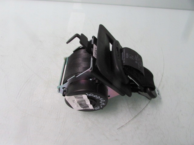 kia OPTIMA IV универсал ремень середина зад