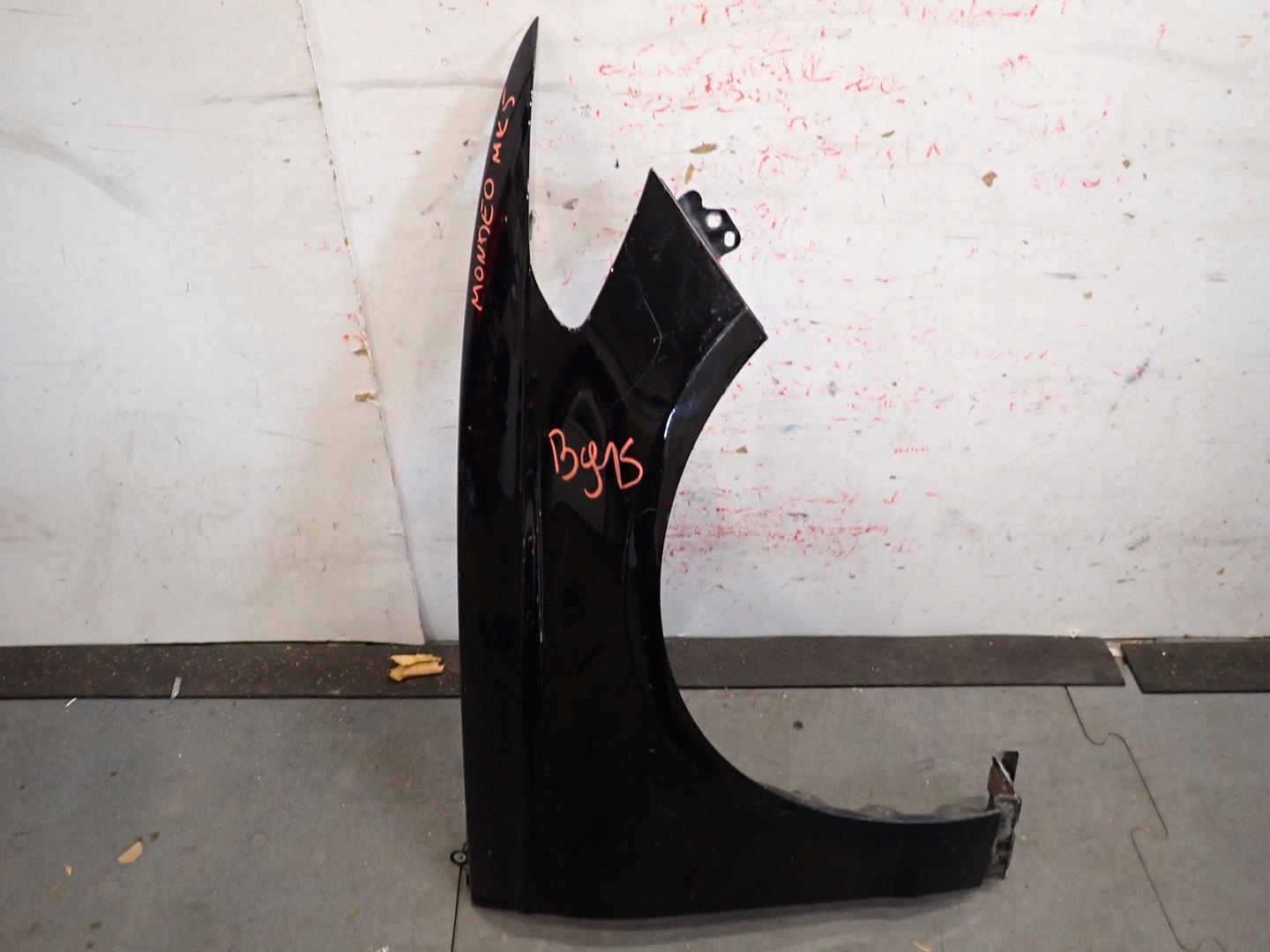 fender front front right FORD MONDEO MK5 2014