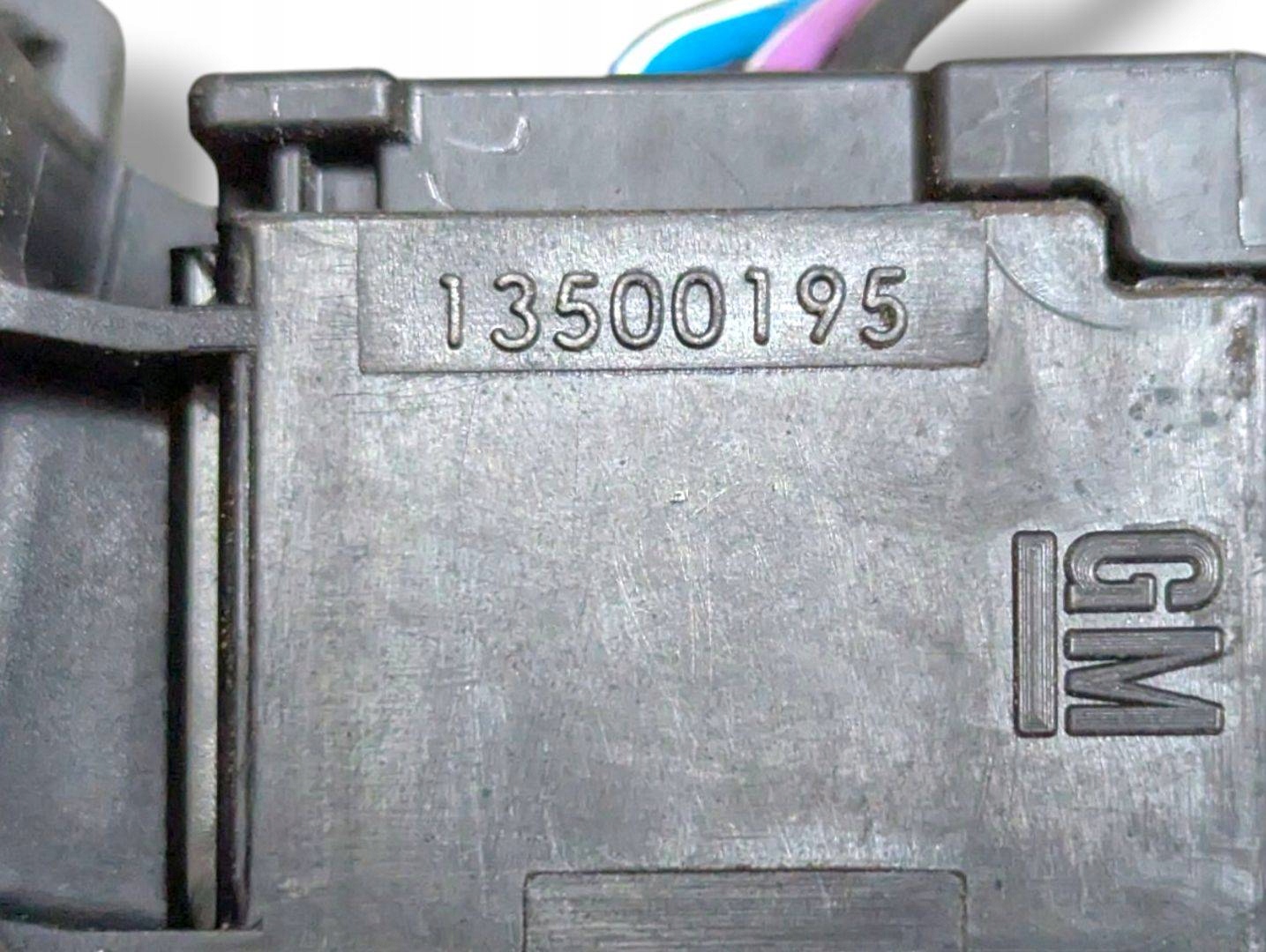 lock bonnet boot Opel Astra J 2011 13500195
