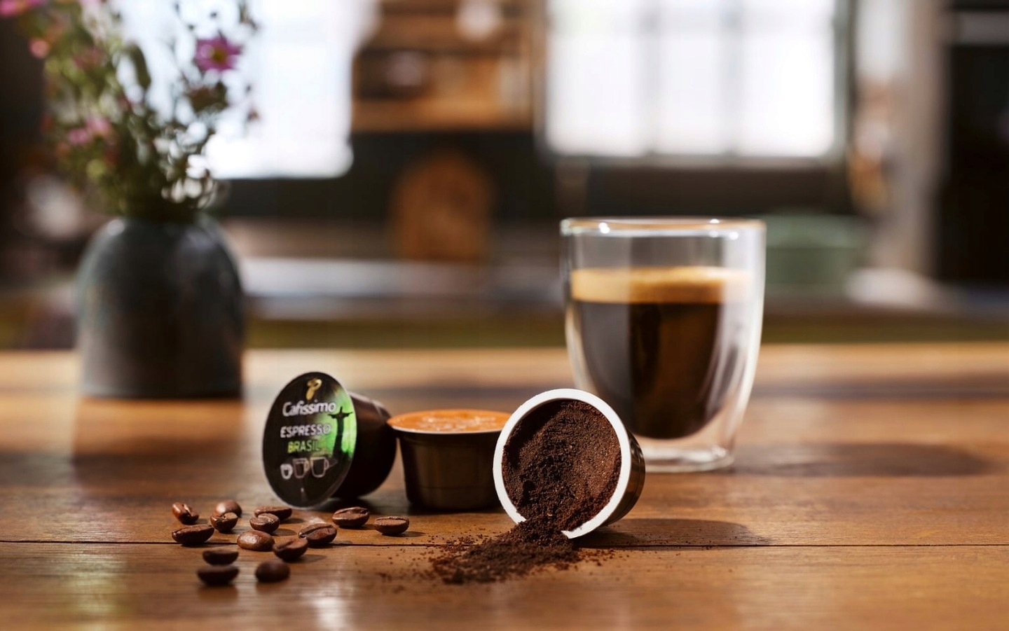 EKSPRES CIŚNIENIOWY NA KAPSUŁKI + ZESTAW KAPSUŁEK GRATIS Ciśnienie 15 bar