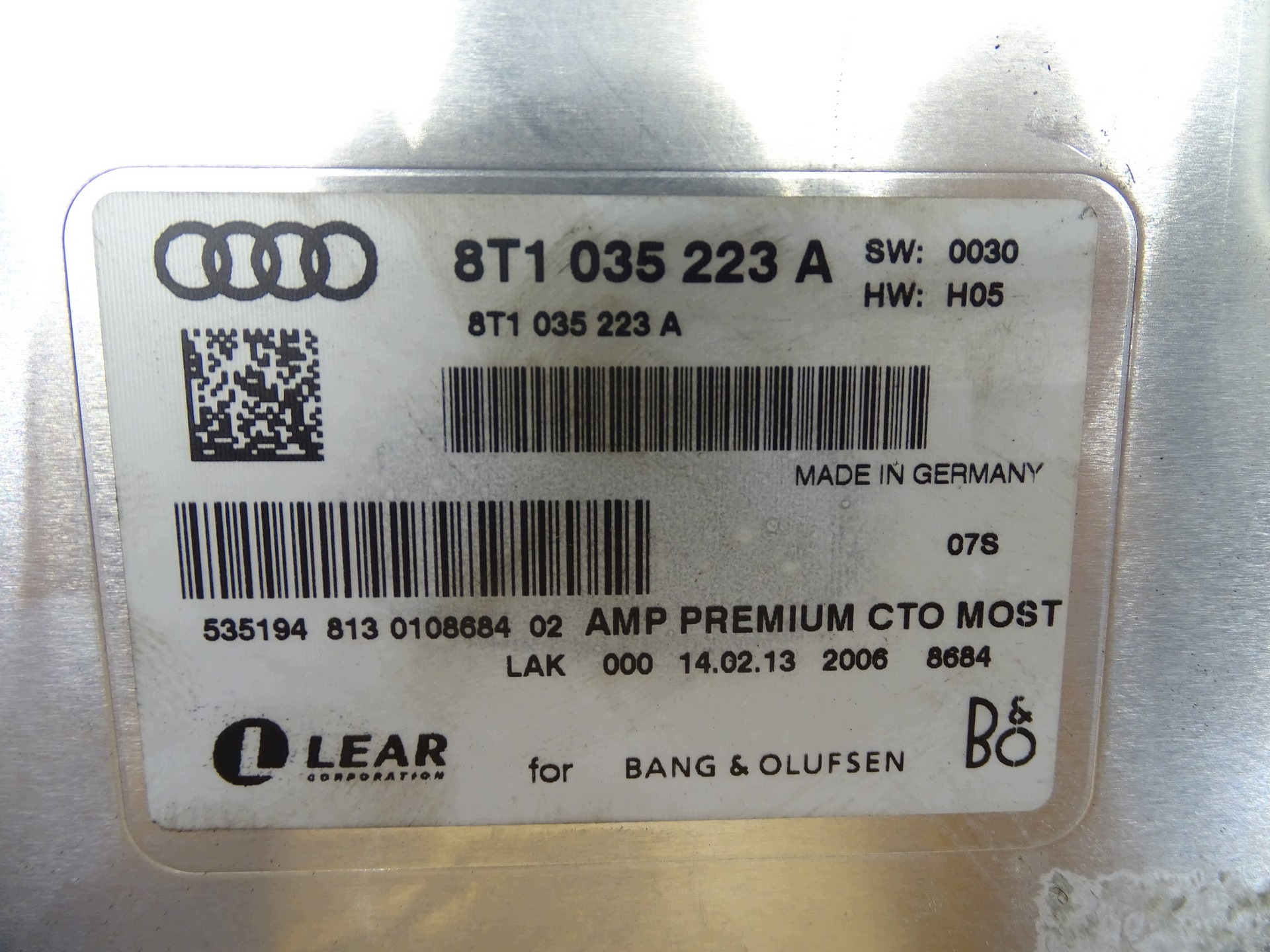 amplifier bang OLUFSEN module AUDI Q3 Q5 A4 B8 A5 8T 8T1035223A