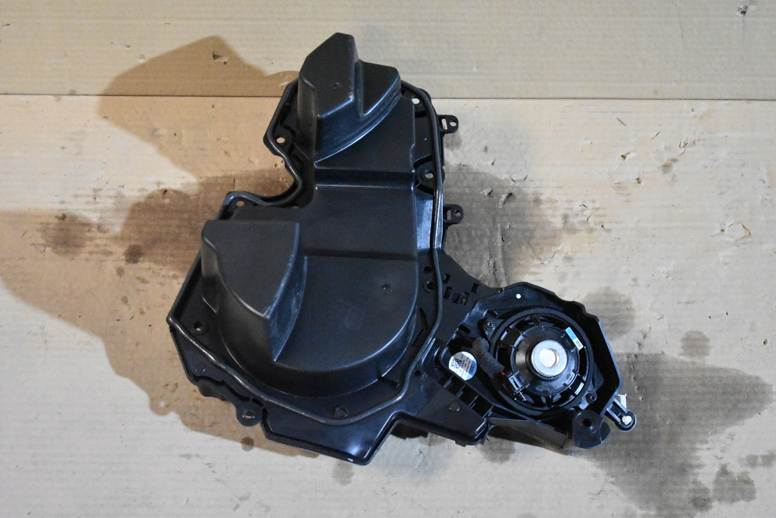 IDEALNY speaker door bang & OLUFSEN right front AUDI A8 D5 1