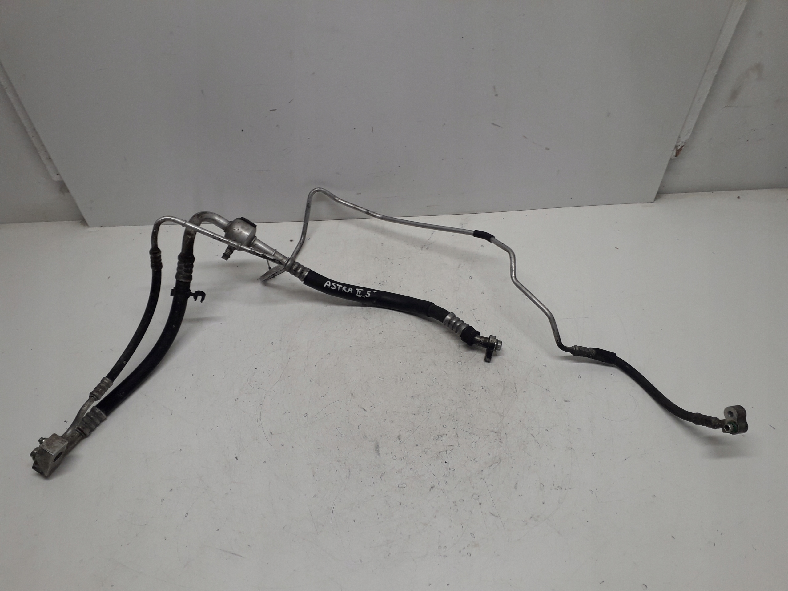 OPEL ASTRA G 2 II 98-09 2.2 BENZYNA PRZEWÓD KLIMATYZACJI 09130614 0095631