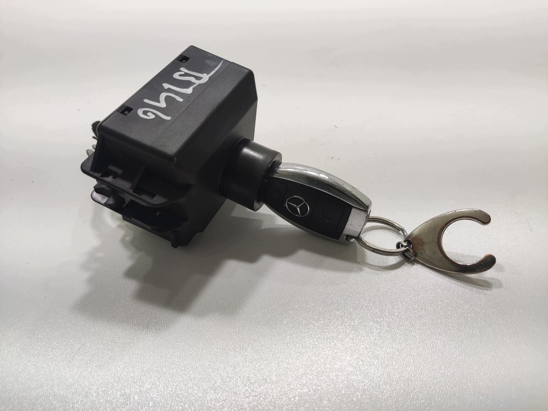 ignition key PILOT MERCEDES B-KLASA W246 2011-2014 A2469059900