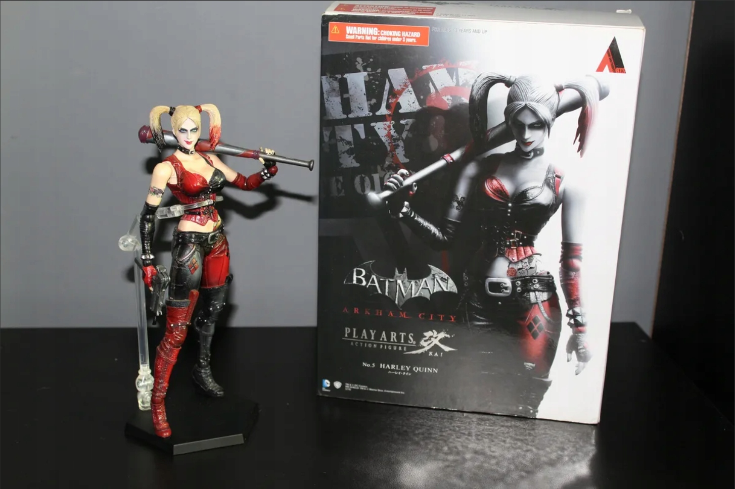 Figurka Harley Quinn 22 cm Square Enix Batman Arkham City No 5