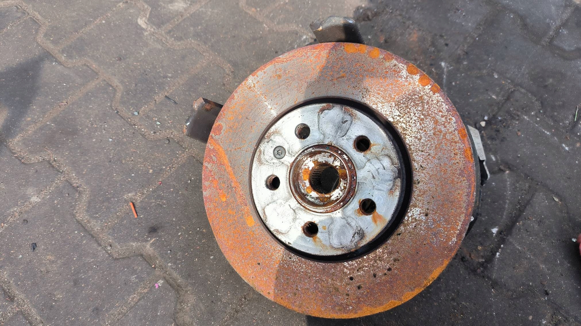 swing left front SKODA SCALA