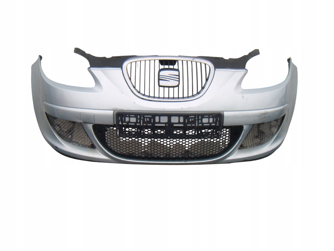 SEAT ALTEA 04- ZDERZAK PRZÓD