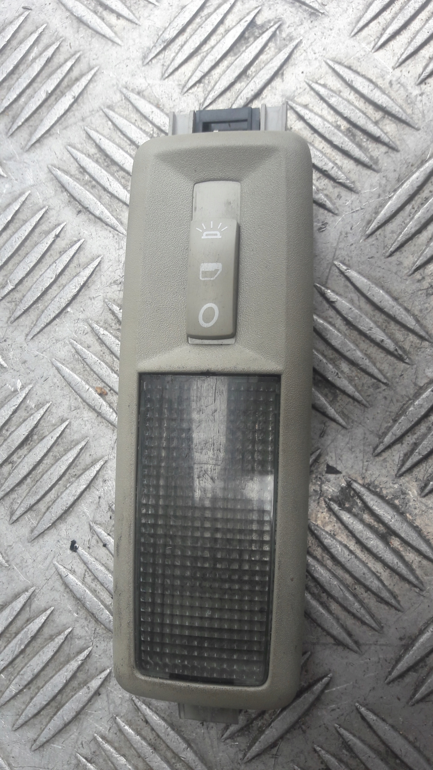 RENAULT SCENIC II OSWIETLENIE cabs 8200360559
