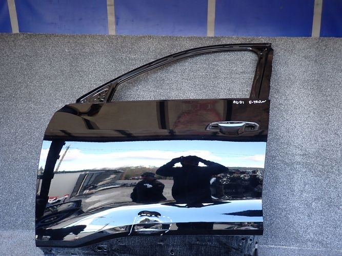 AUDI Q8 E-TRON 4KE SPORTBACK 18- door left front front