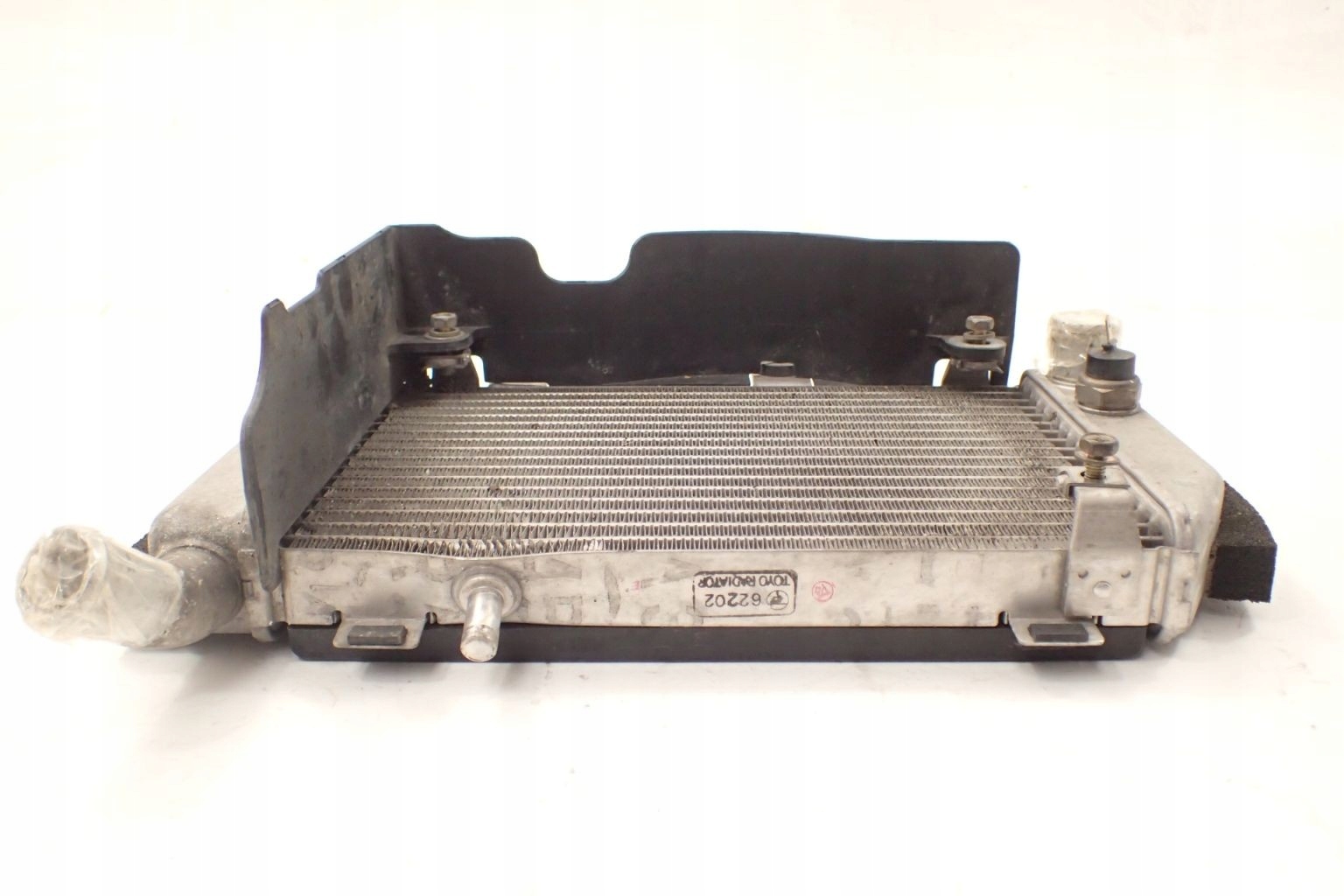 Honda VFR 800 V-Tec 02-11 Chłodnica Prawa Stan opakowania brak opakowania