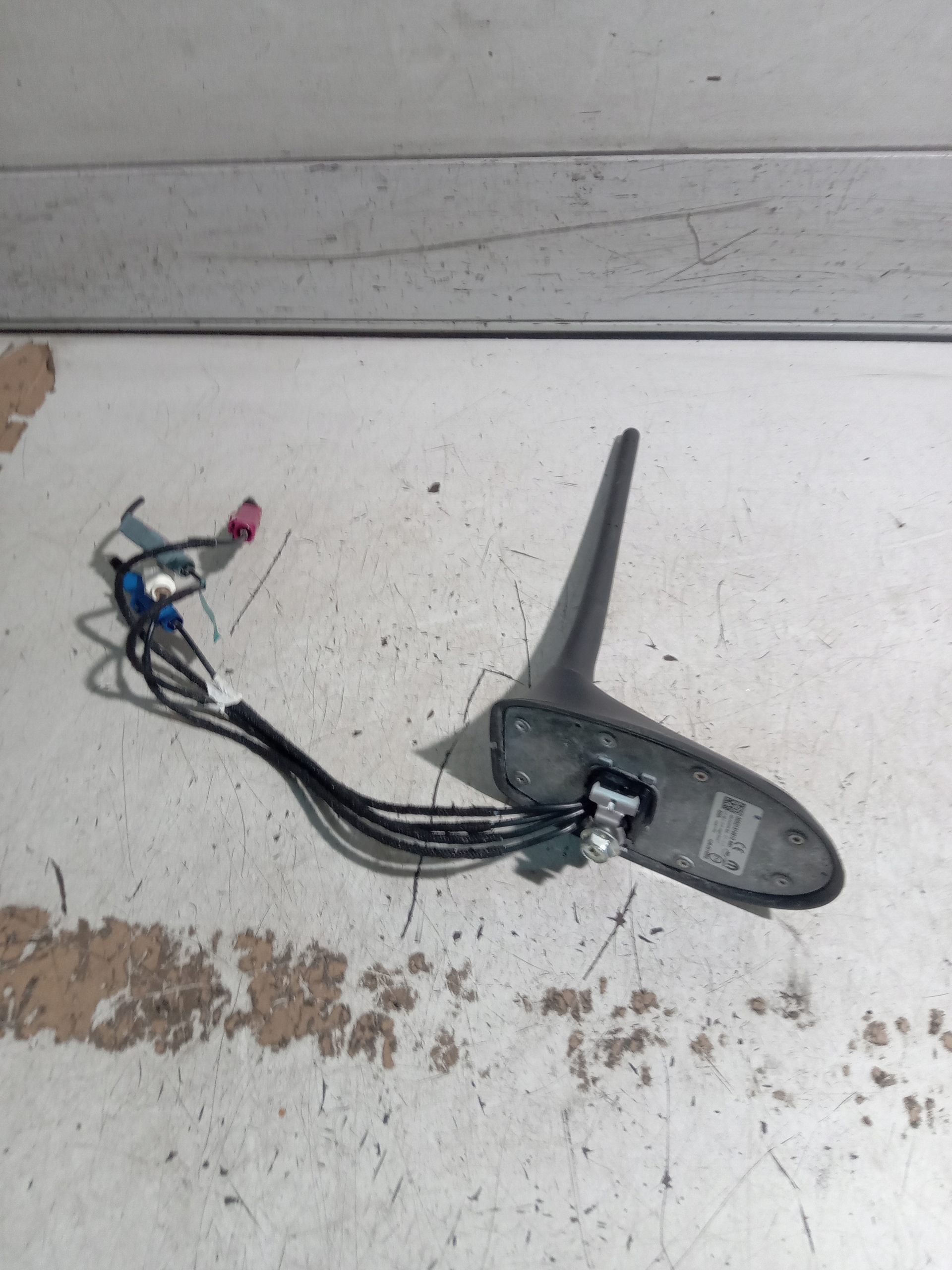 ДЖИП РЕНЕГАТ ЛИФТ АНТЕННА КРЫШИ 521316610